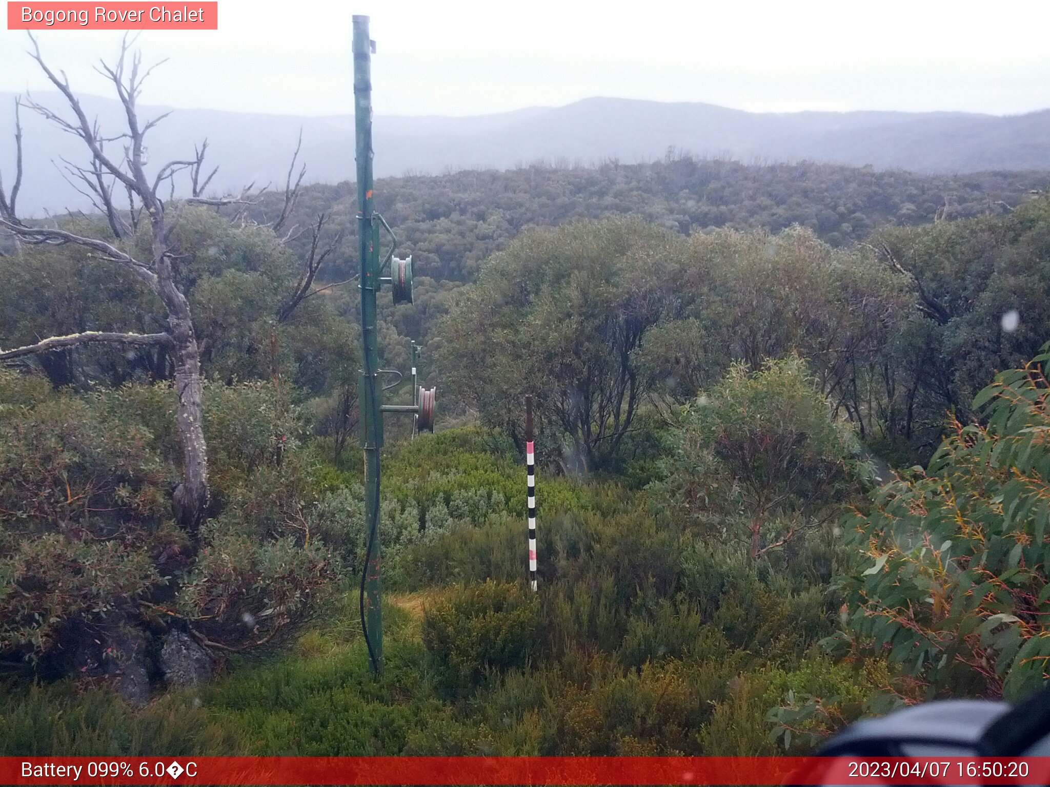 Bogong Web Cam 4:50pm Friday 7th of April 2023