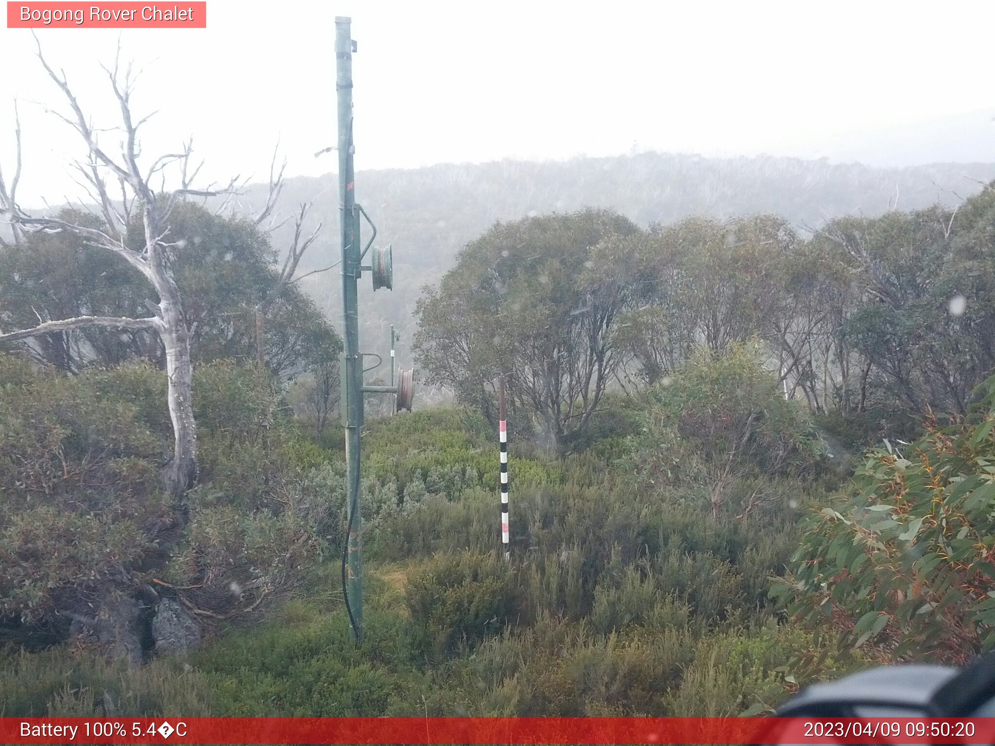 Bogong Web Cam 9:50am Sunday 9th of April 2023