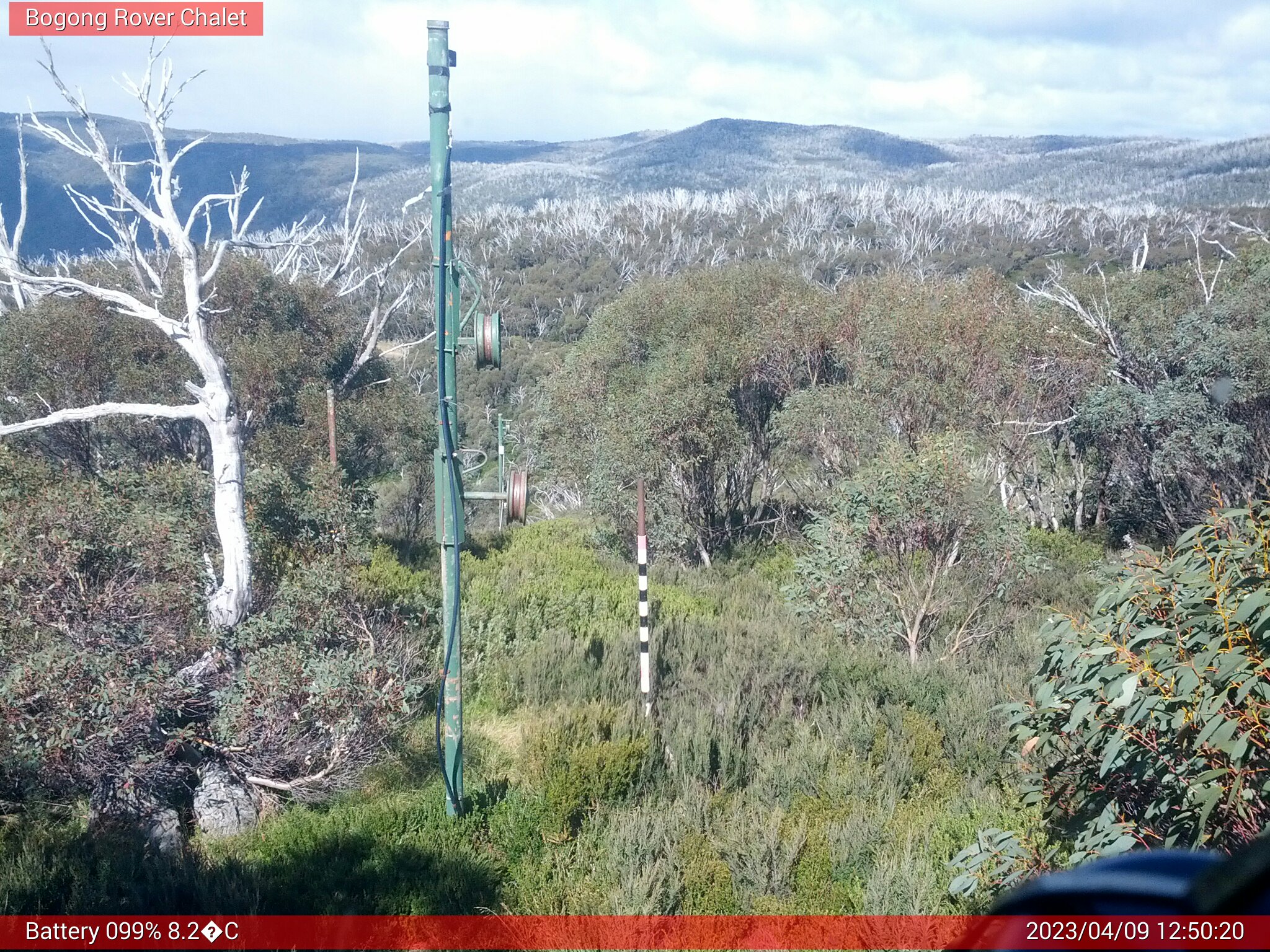 Bogong Web Cam 12:50pm Sunday 9th of April 2023