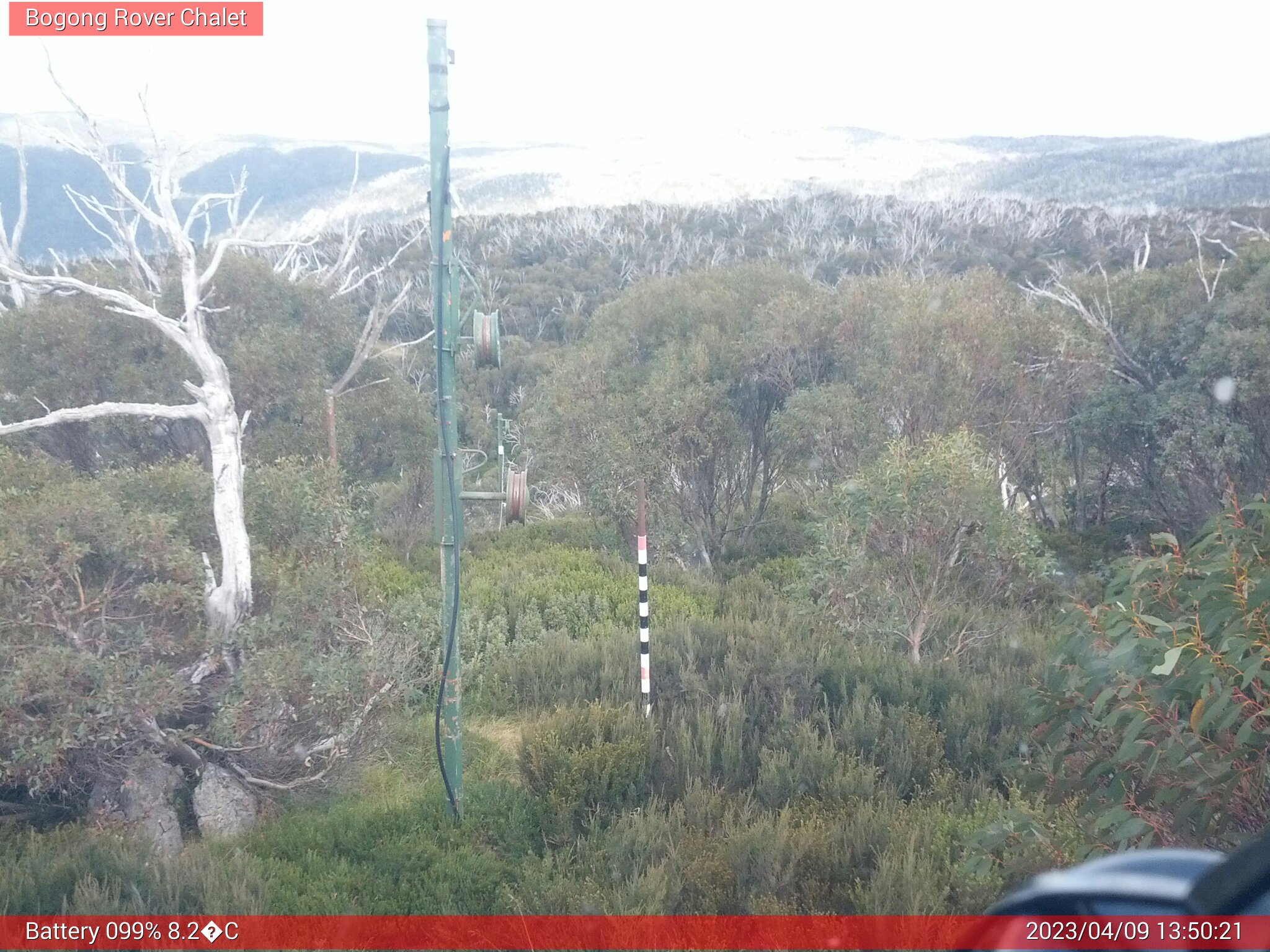 Bogong Web Cam 1:50pm Sunday 9th of April 2023