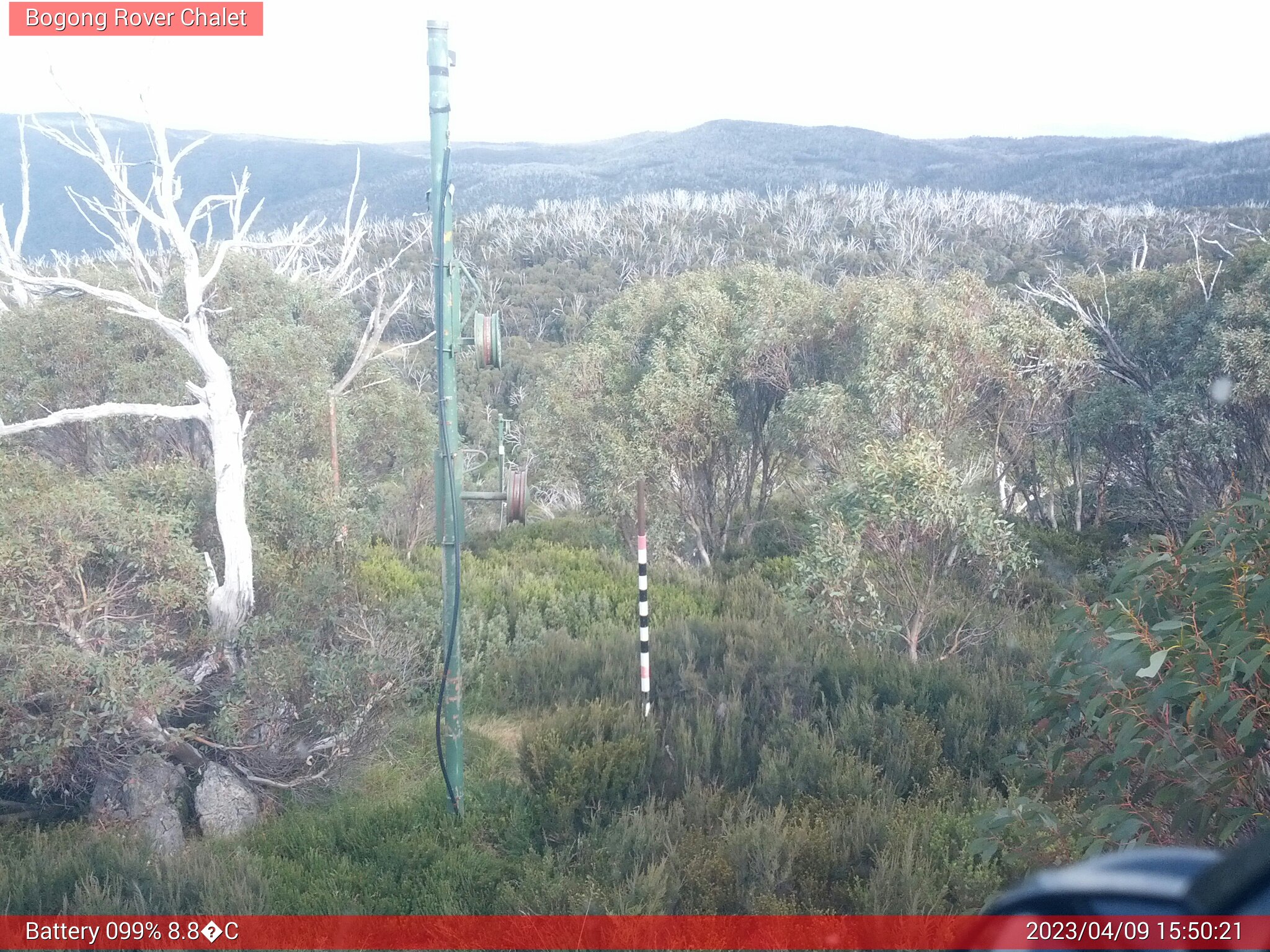 Bogong Web Cam 3:50pm Sunday 9th of April 2023