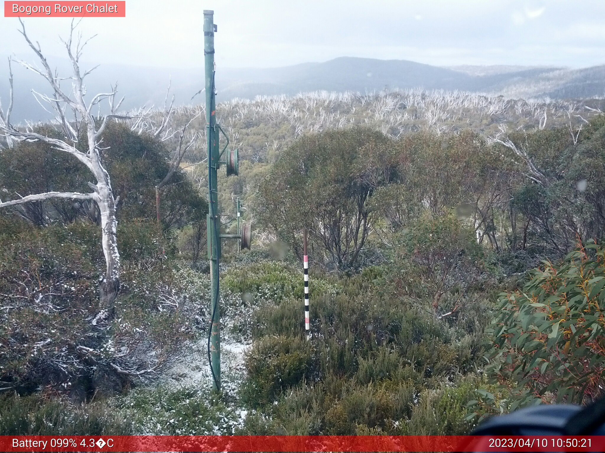 Bogong Web Cam 10:50am Monday 10th of April 2023