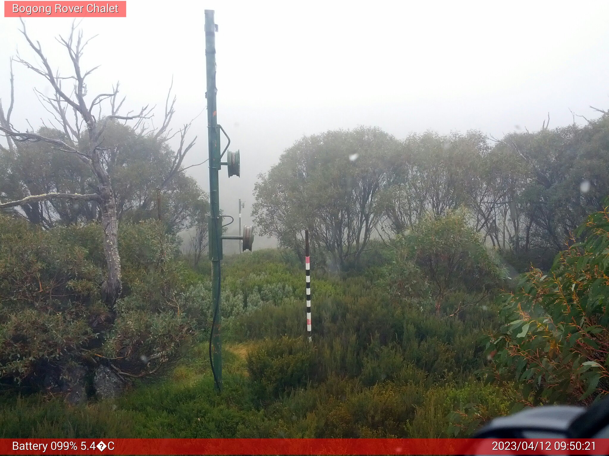 Bogong Web Cam 9:50am Wednesday 12th of April 2023