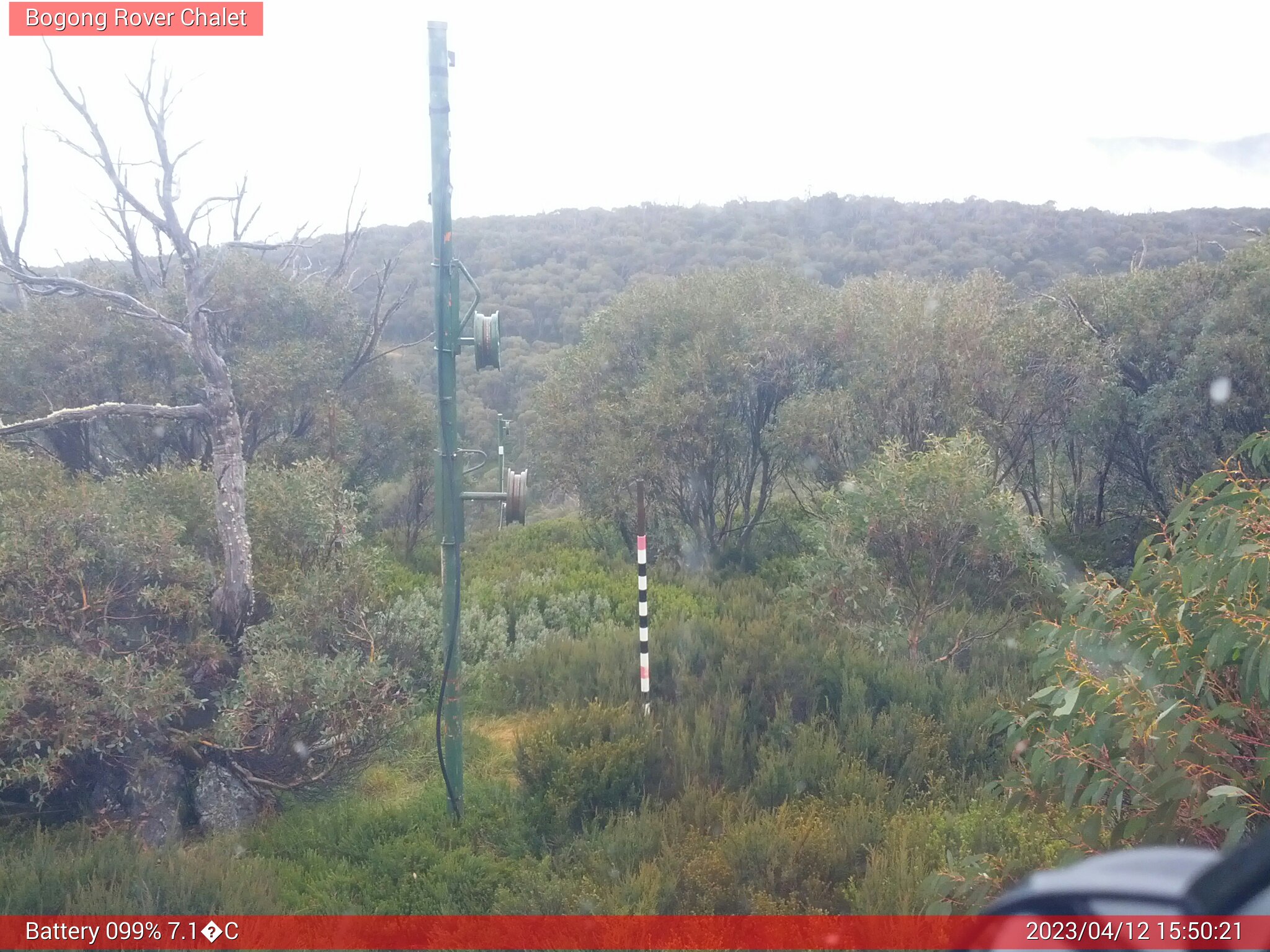 Bogong Web Cam 3:50pm Wednesday 12th of April 2023