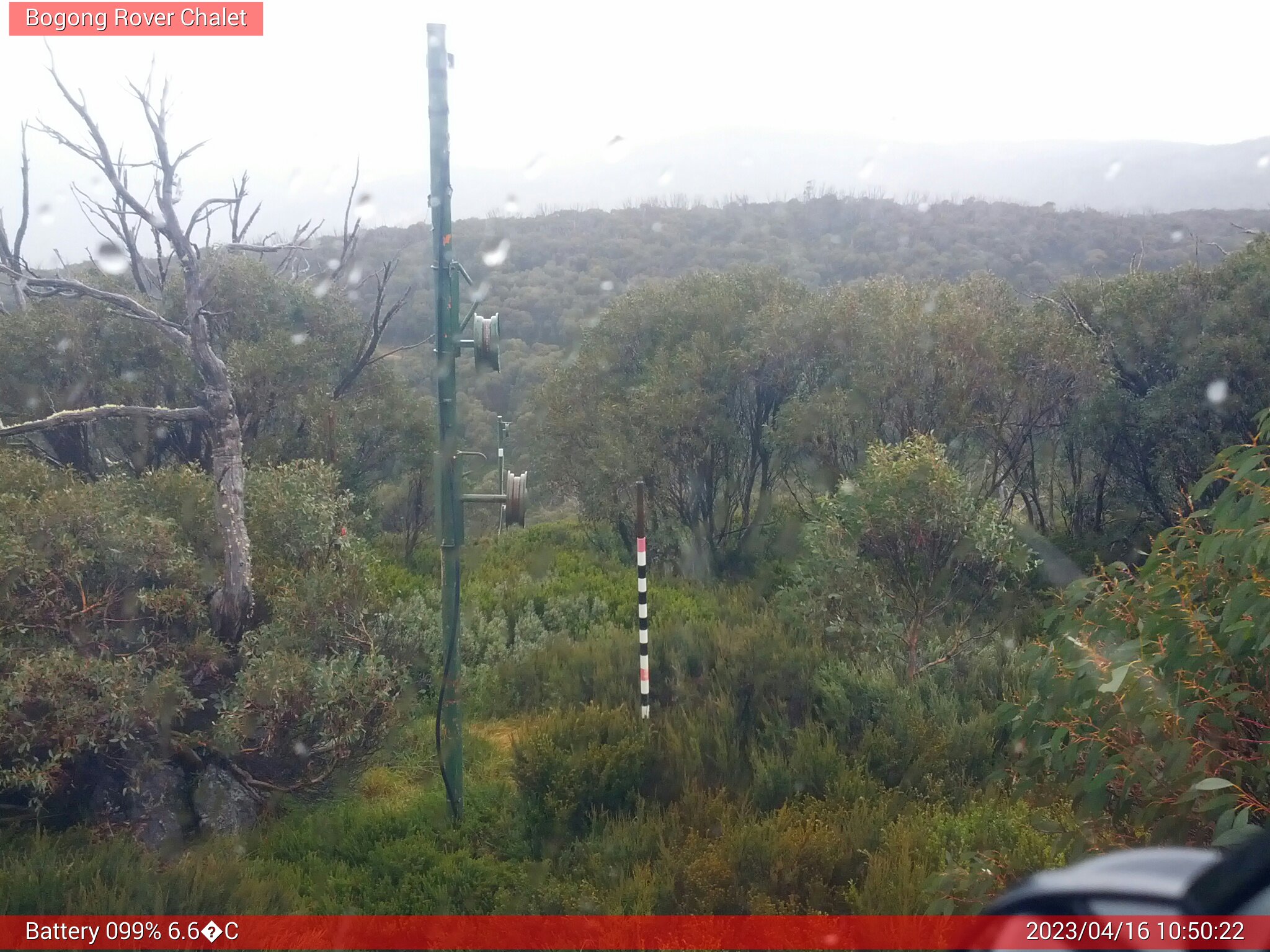 Bogong Web Cam 10:50am Sunday 16th of April 2023