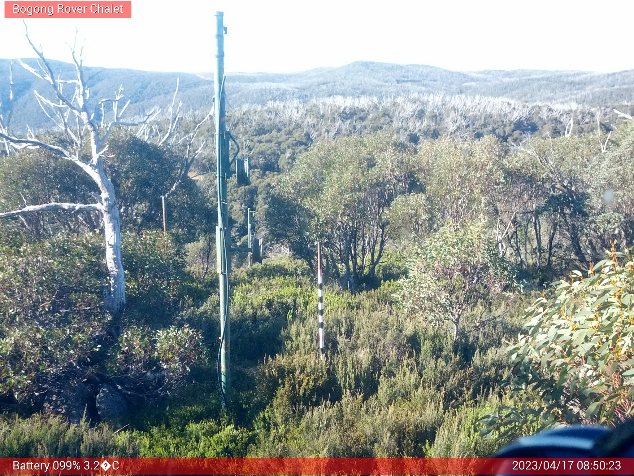 Bogong Web Cam 8:50am Monday 17th of April 2023