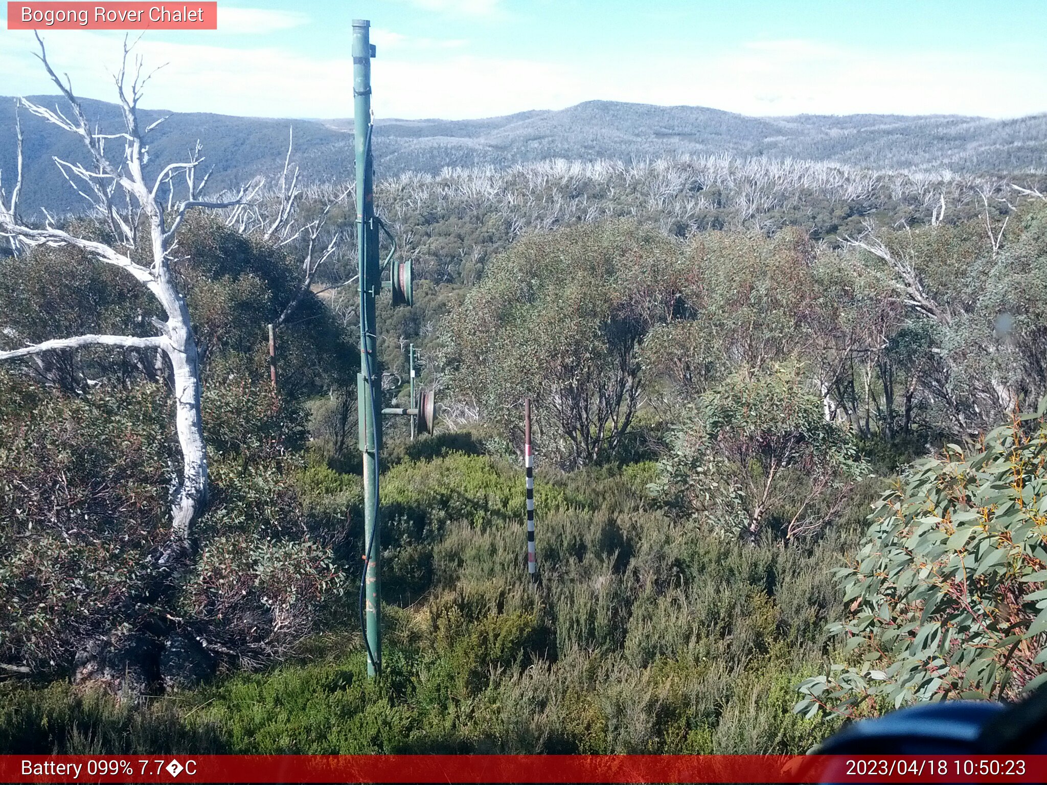 Bogong Web Cam 10:50am Tuesday 18th of April 2023