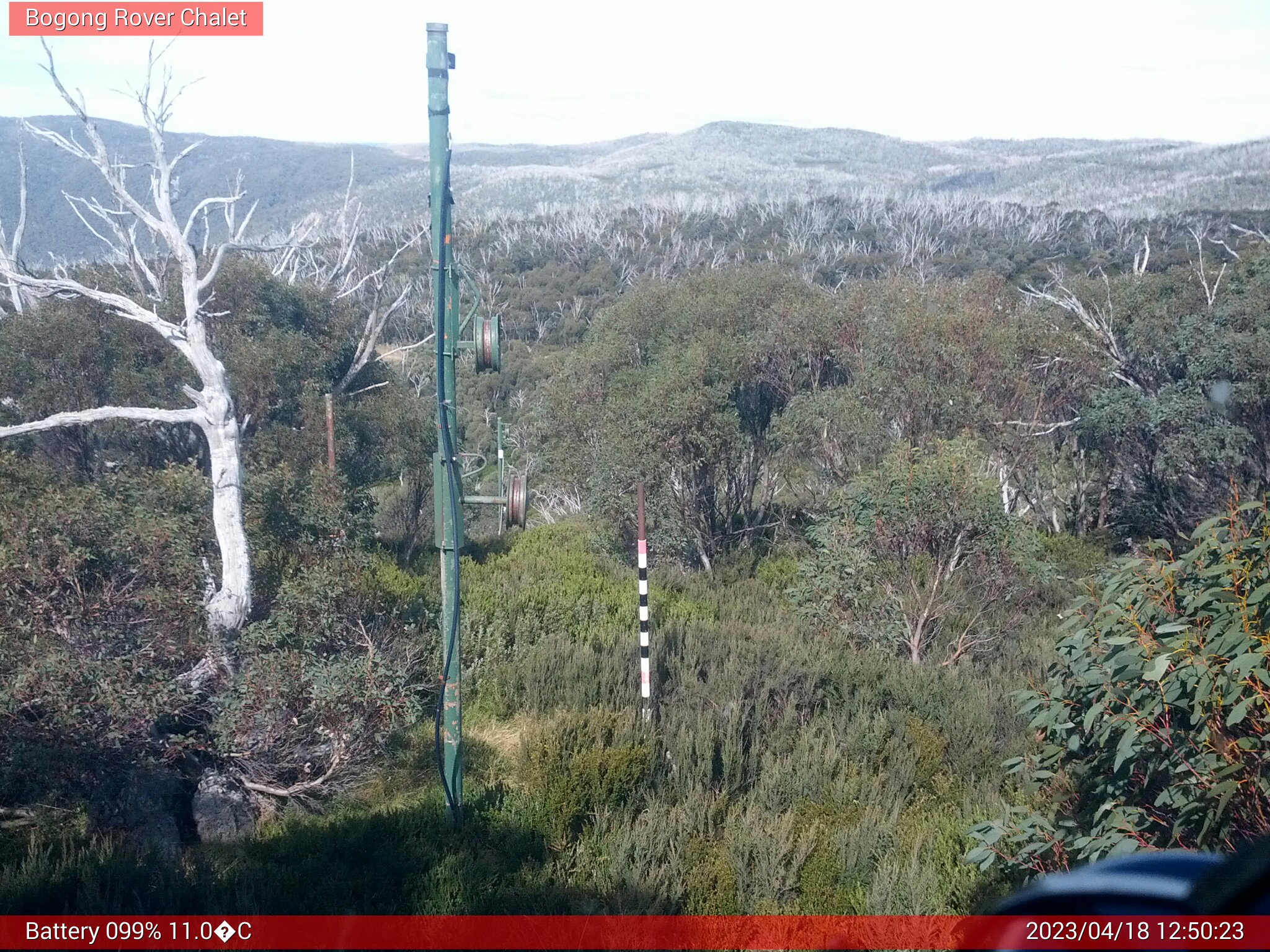 Bogong Web Cam 12:50pm Tuesday 18th of April 2023