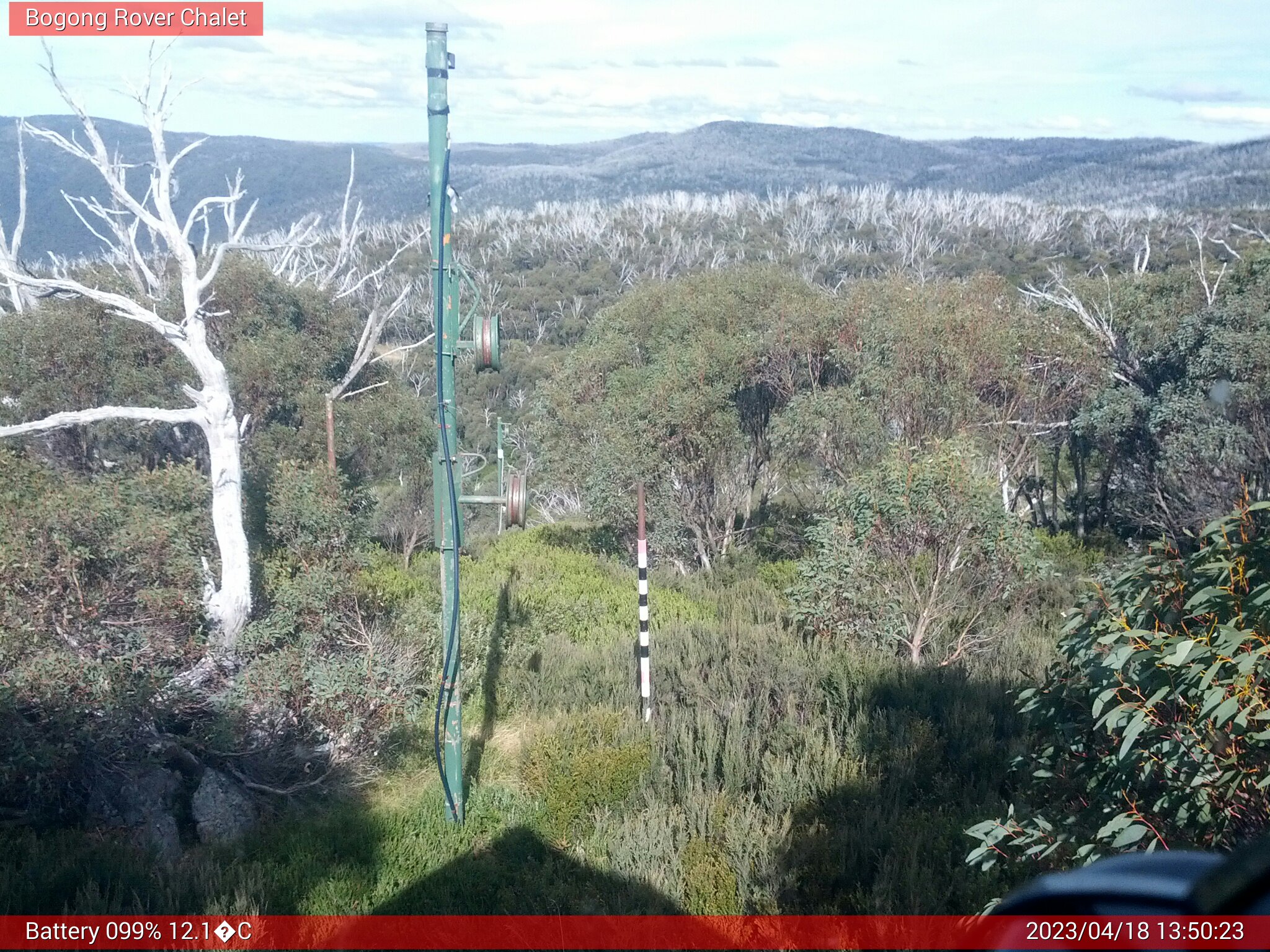 Bogong Web Cam 1:50pm Tuesday 18th of April 2023