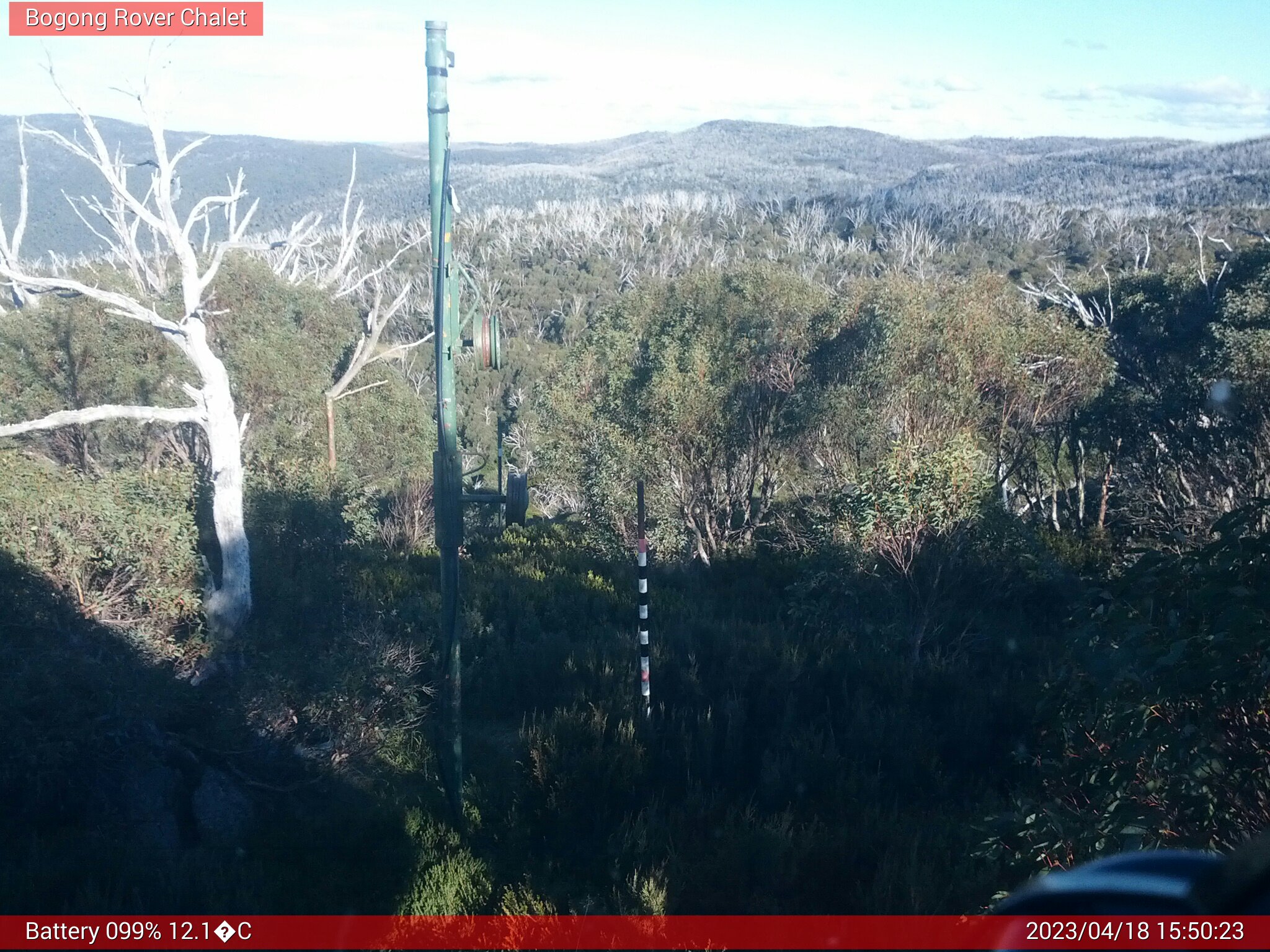 Bogong Web Cam 3:50pm Tuesday 18th of April 2023