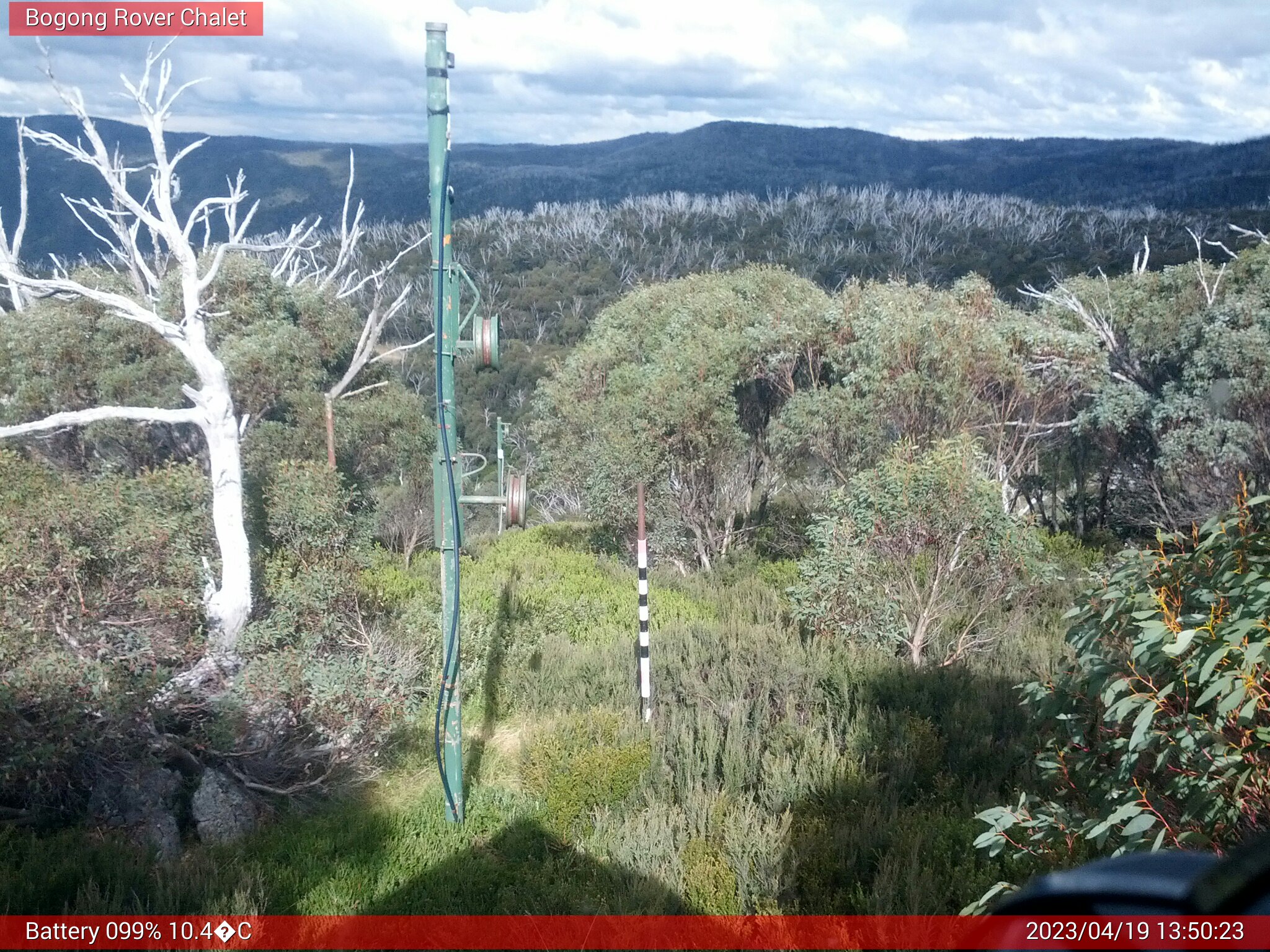 Bogong Web Cam 1:50pm Wednesday 19th of April 2023