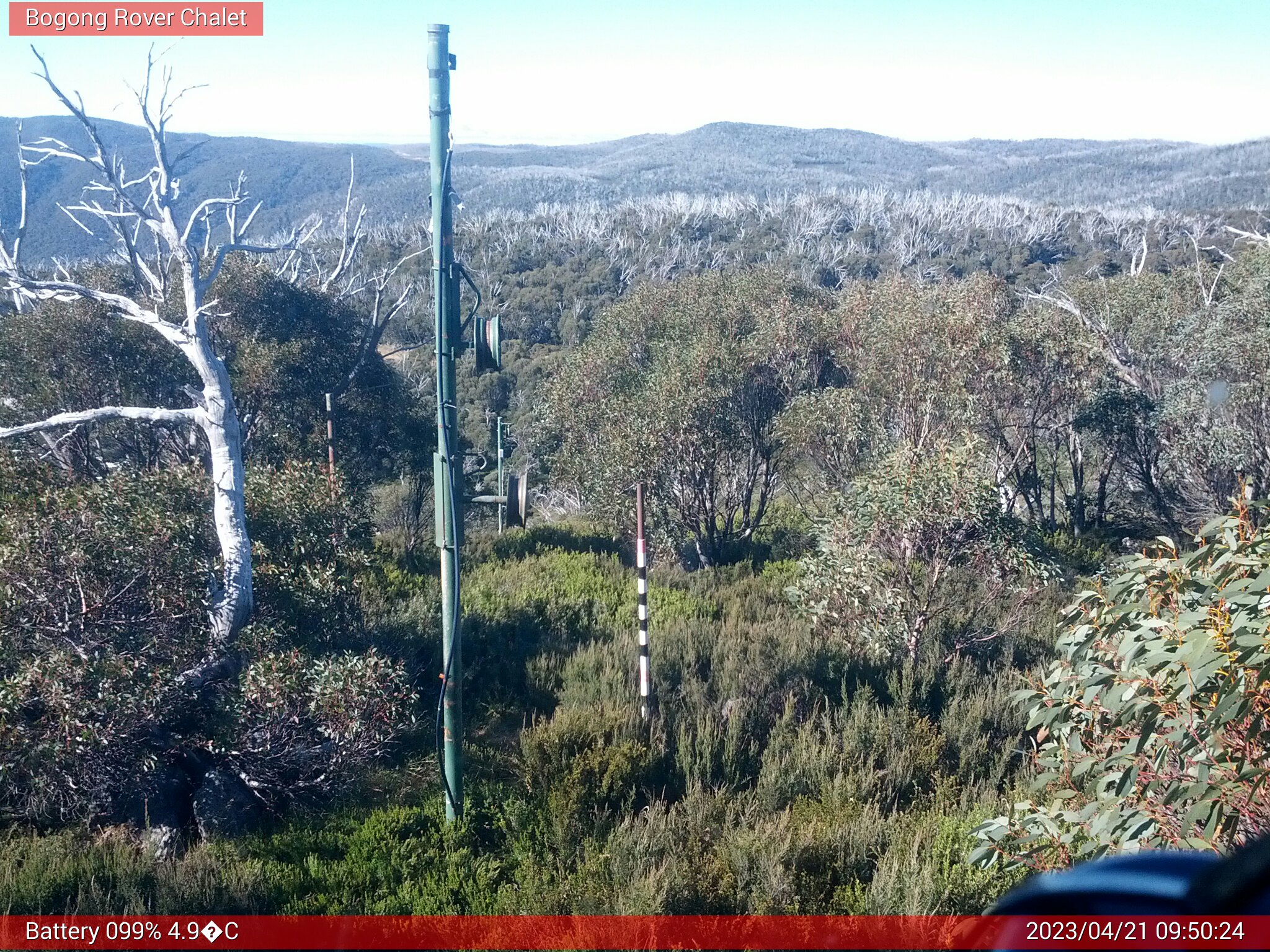 Bogong Web Cam 9:50am Friday 21st of April 2023