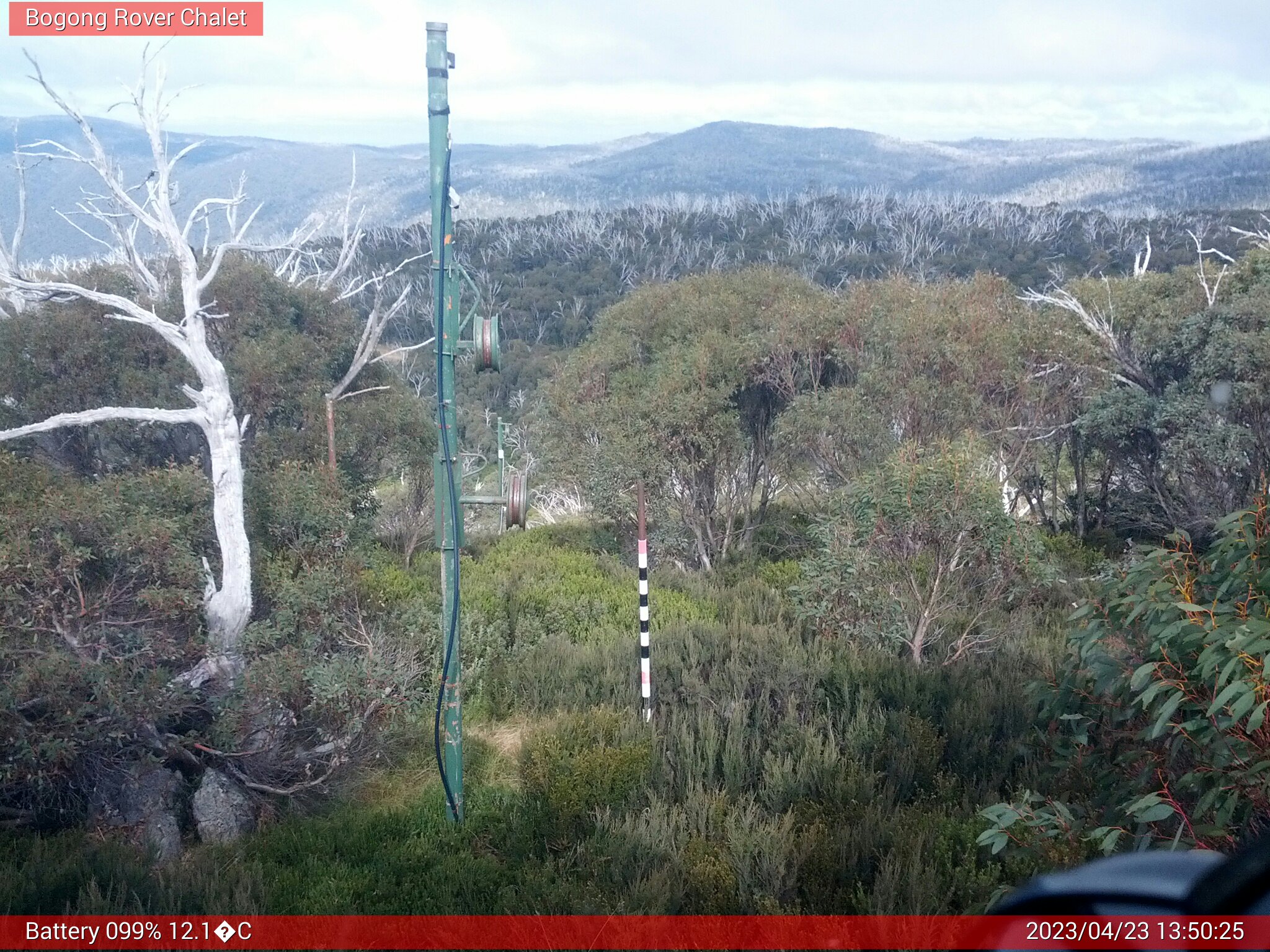 Bogong Web Cam 1:50pm Sunday 23rd of April 2023