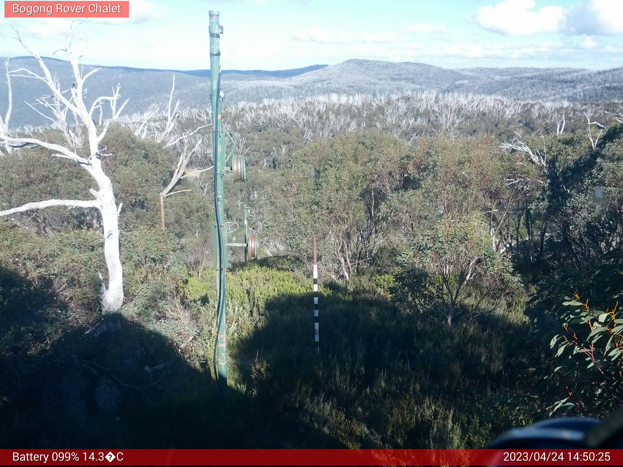 Bogong Web Cam 2:50pm Monday 24th of April 2023