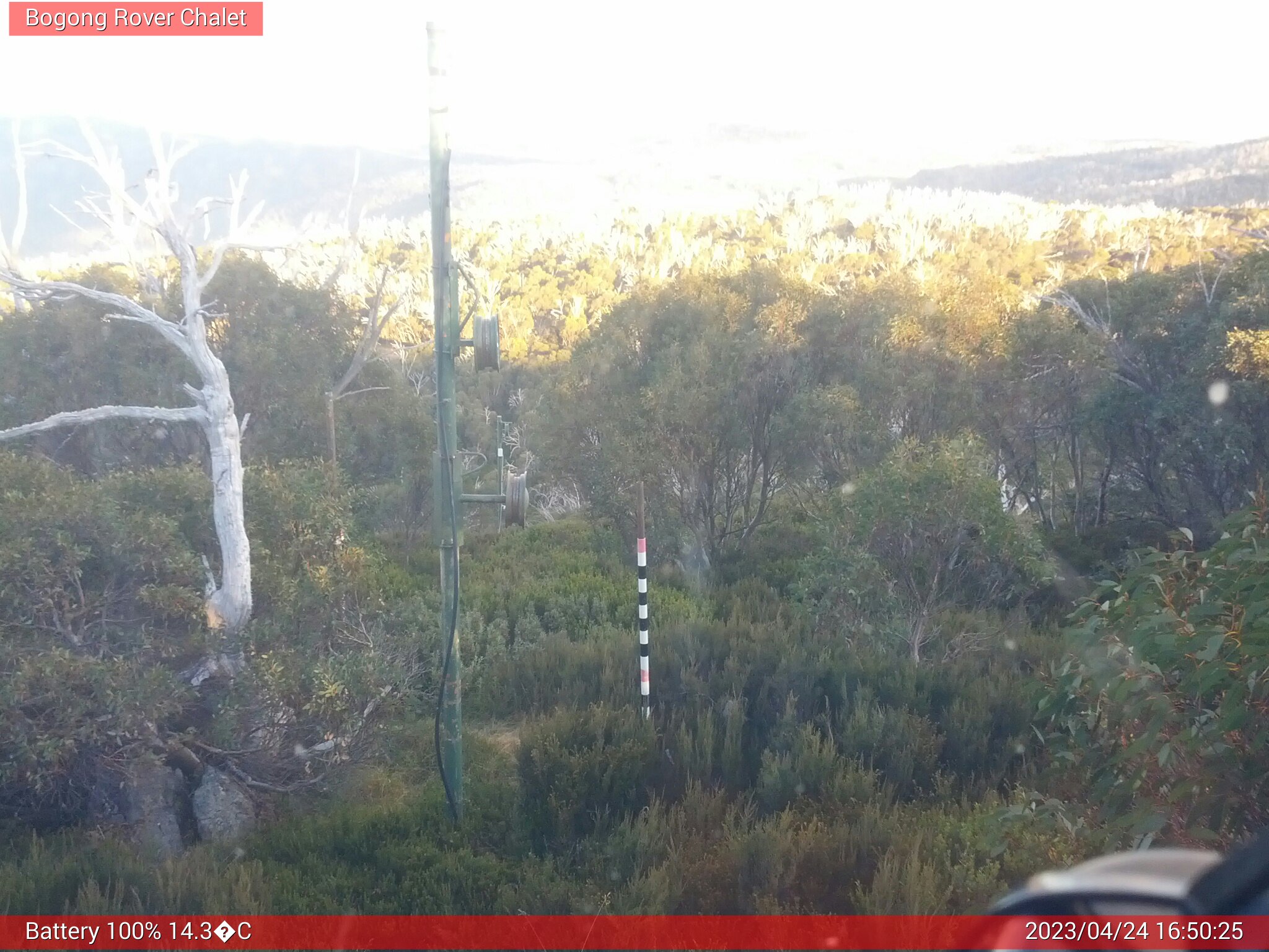 Bogong Web Cam 4:50pm Monday 24th of April 2023