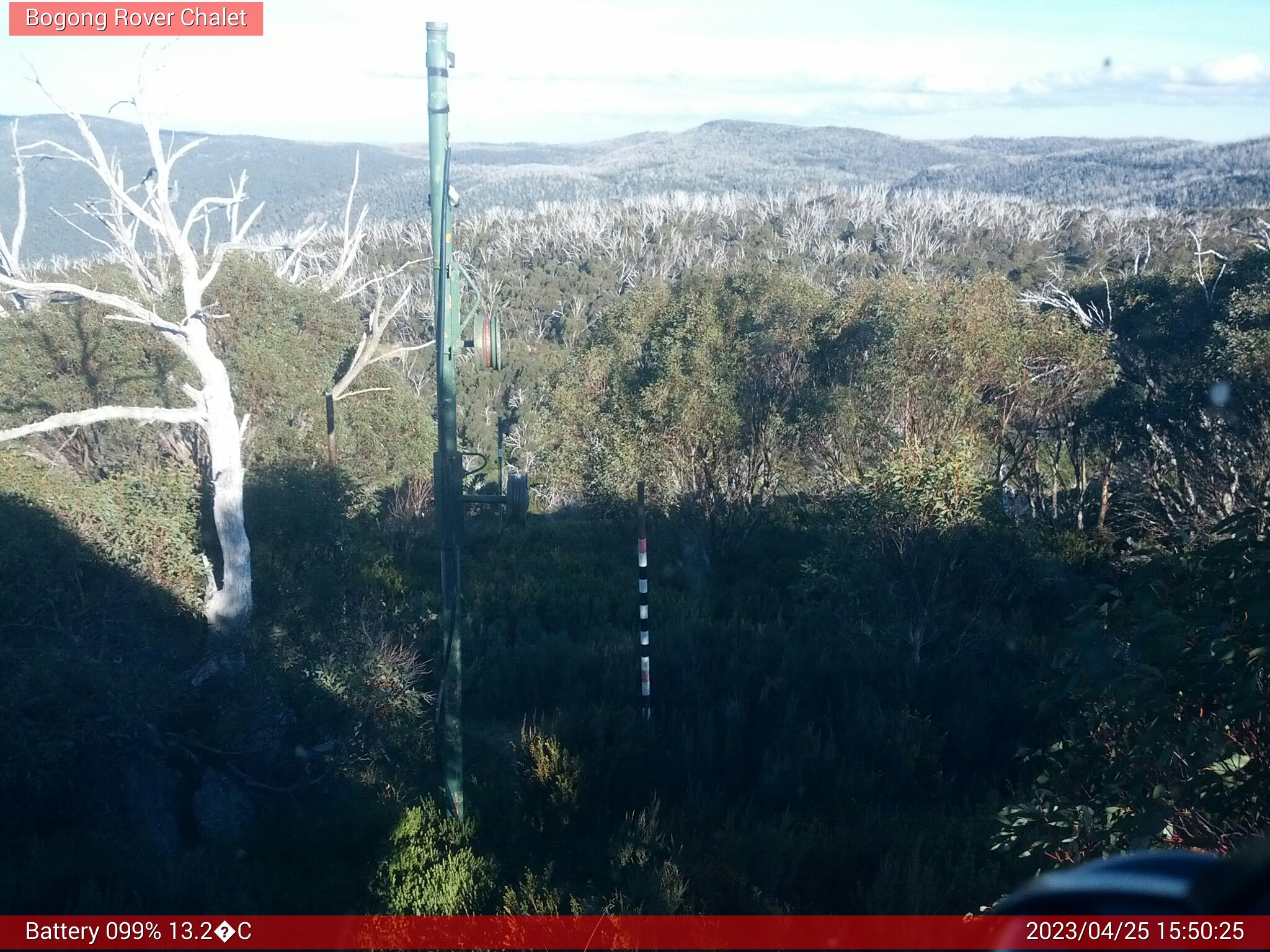 Bogong Web Cam 3:50pm Tuesday 25th of April 2023