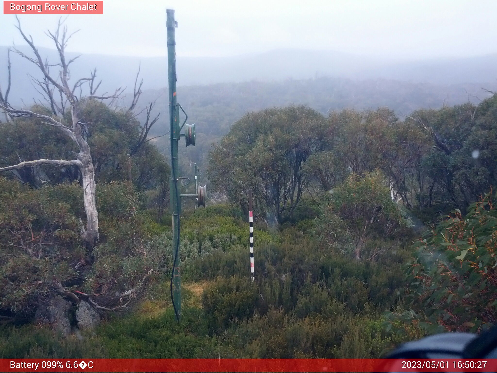 Bogong Web Cam 4:50pm Monday 1st of May 2023