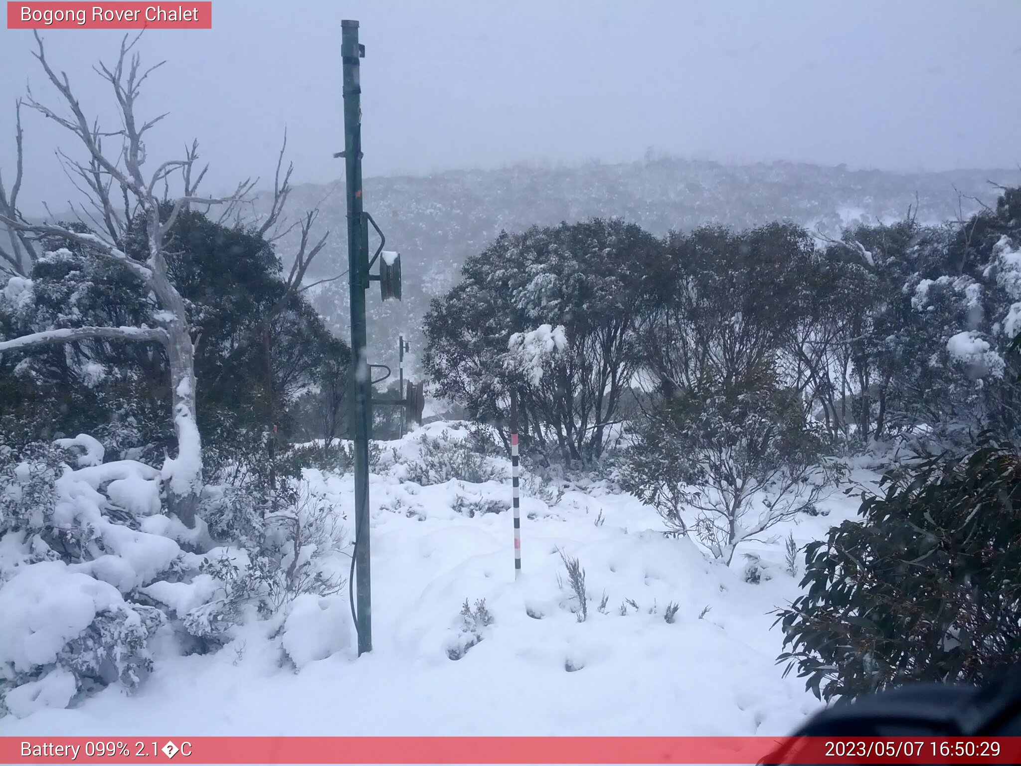 Bogong Web Cam 4:50pm Sunday 7th of May 2023