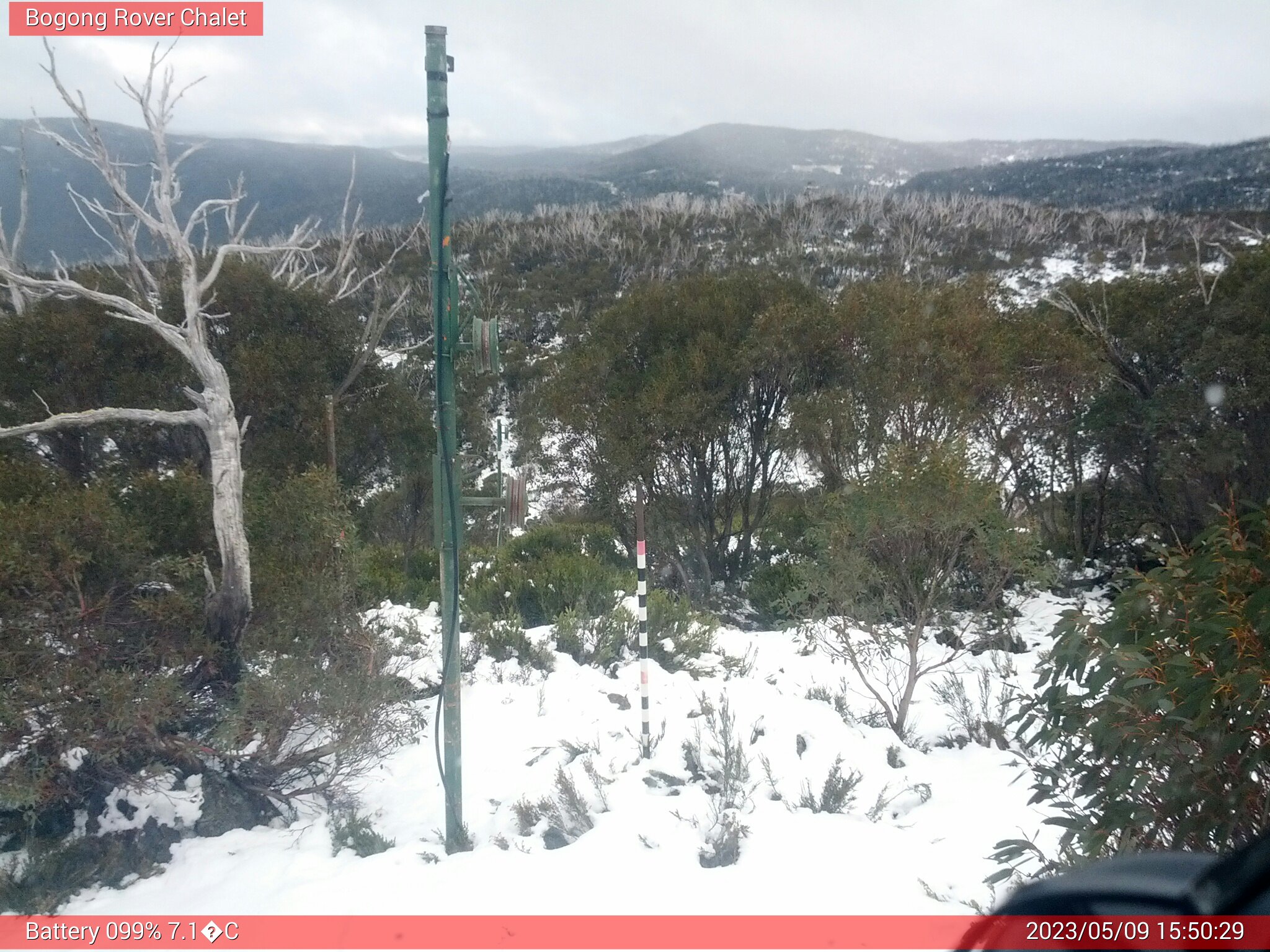 Bogong Web Cam 3:50pm Tuesday 9th of May 2023