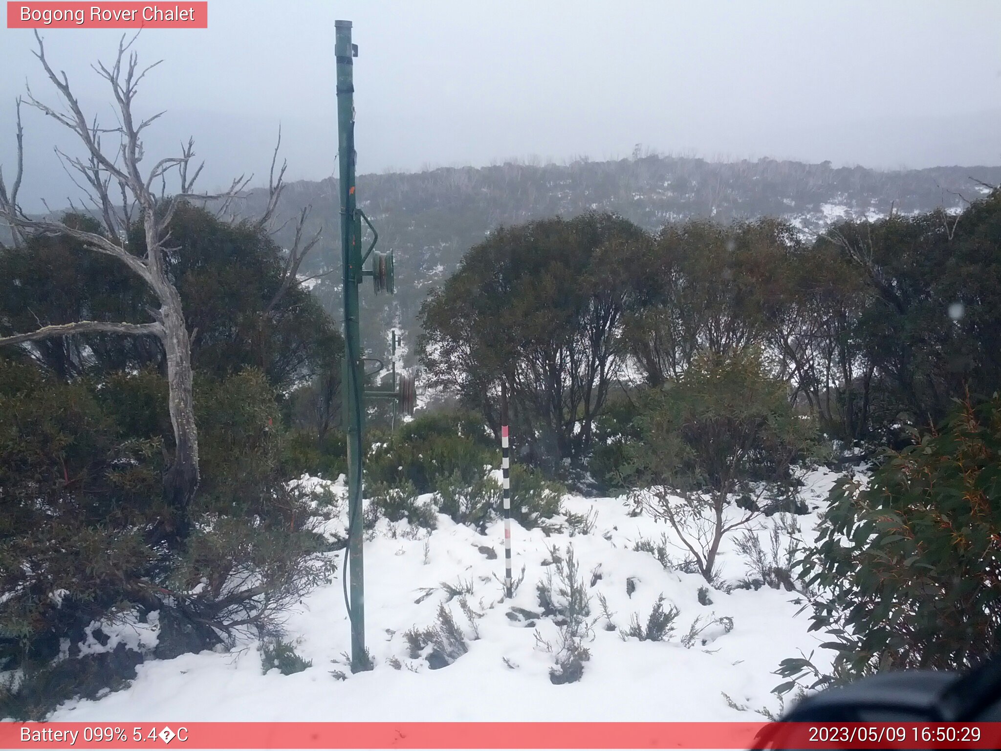 Bogong Web Cam 4:50pm Tuesday 9th of May 2023