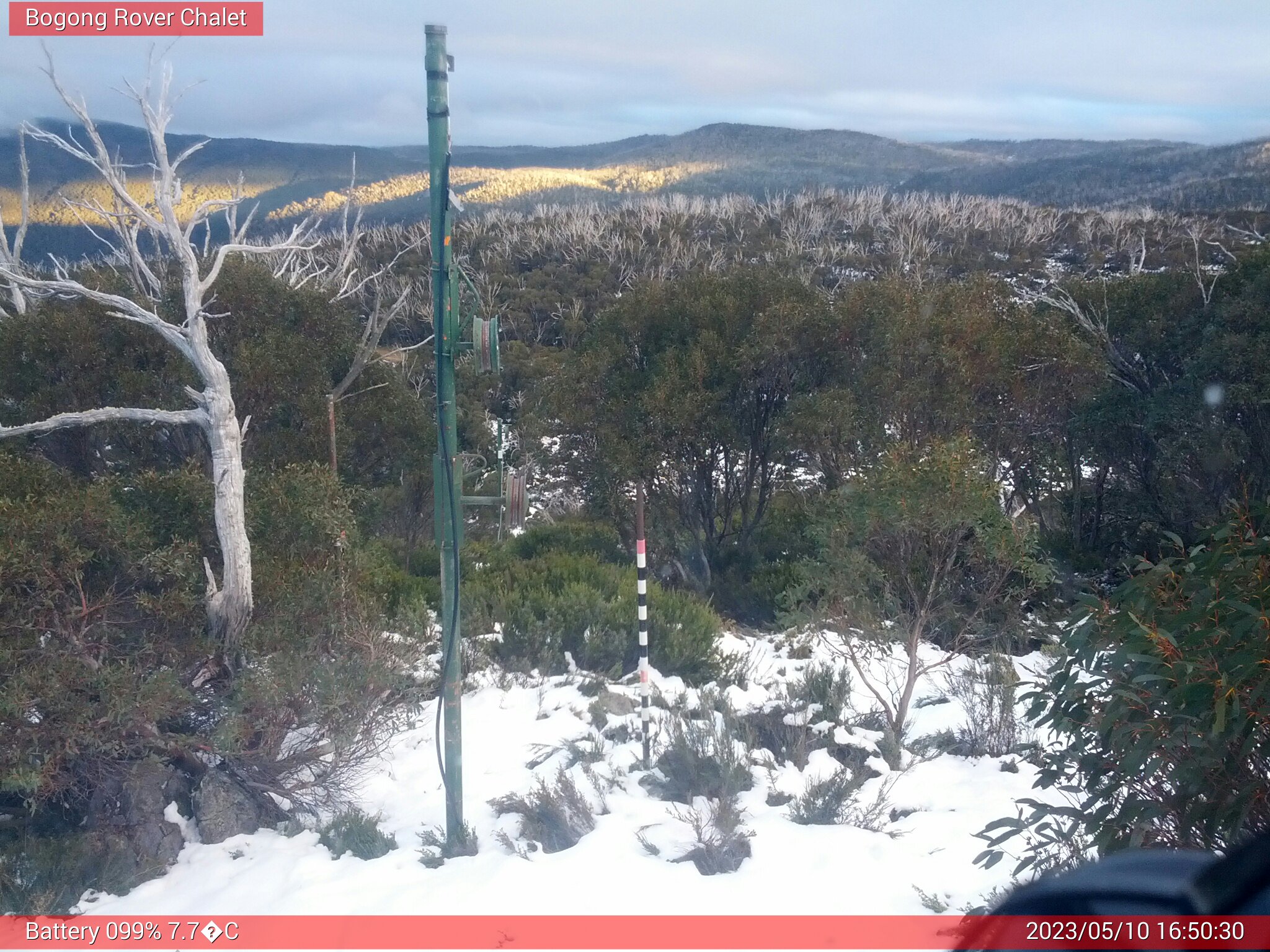 Bogong Web Cam 4:50pm Wednesday 10th of May 2023