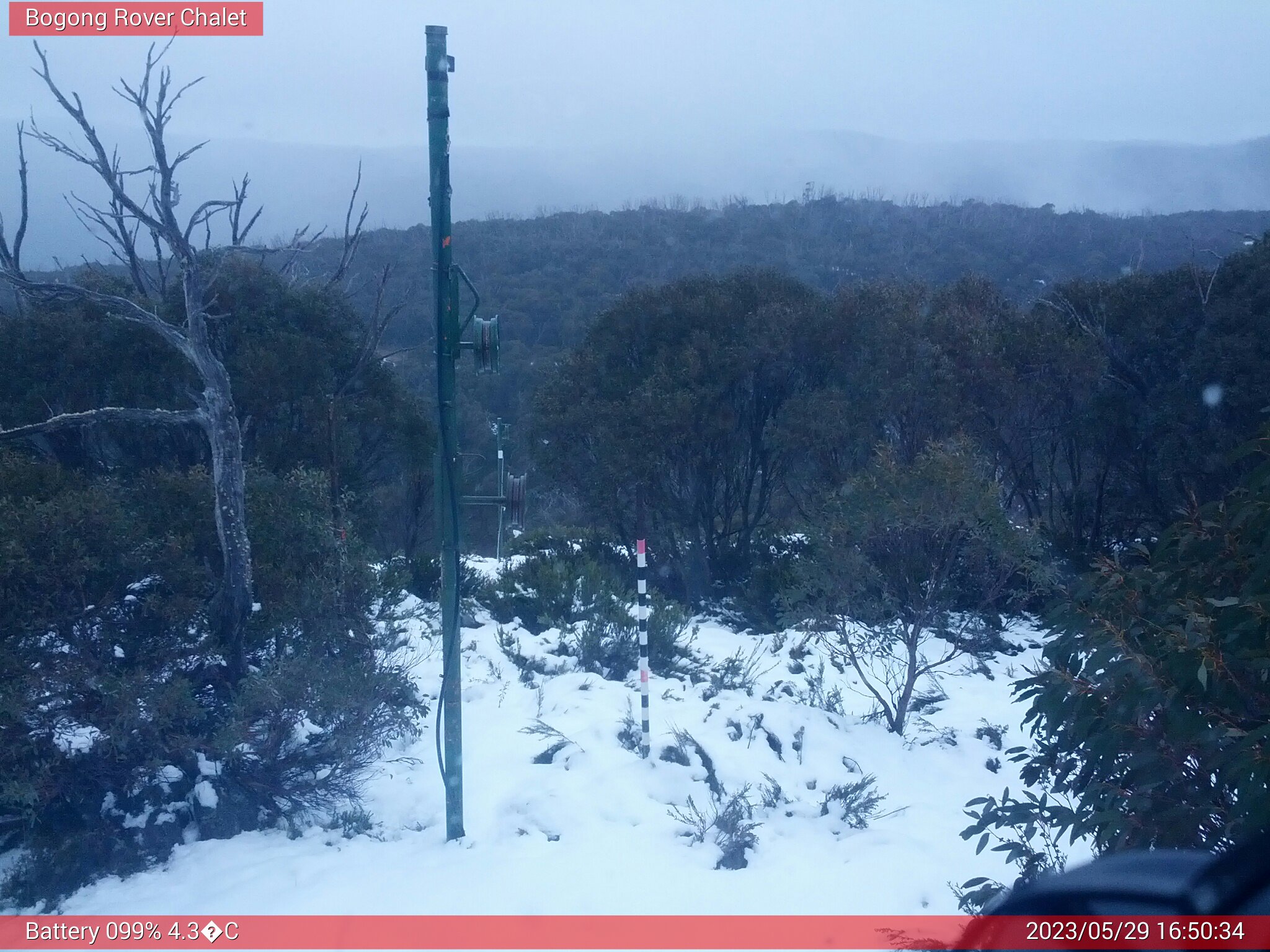 Bogong Web Cam 4:50pm Monday 29th of May 2023