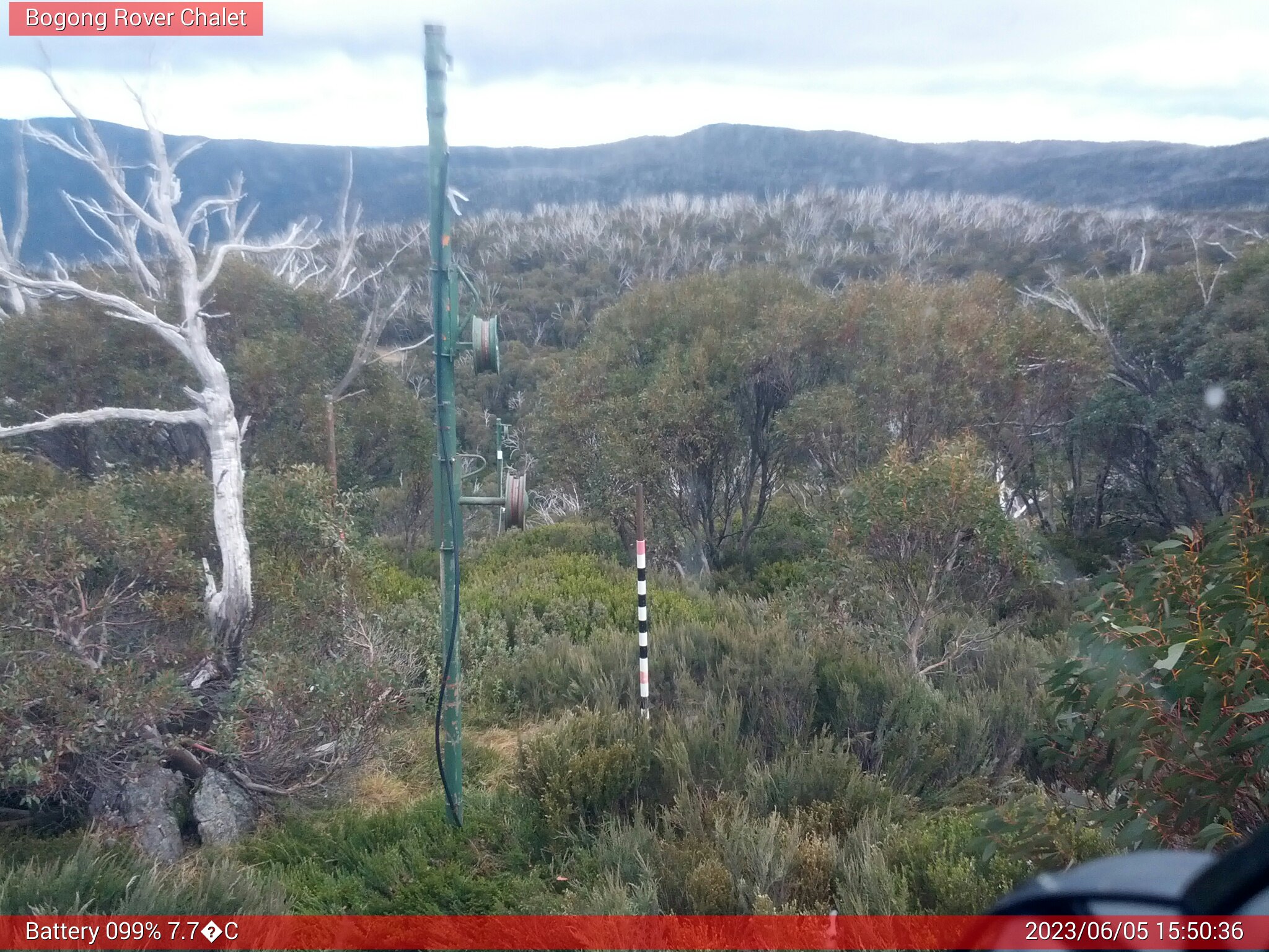 Bogong Web Cam 3:50pm Monday 5th of June 2023