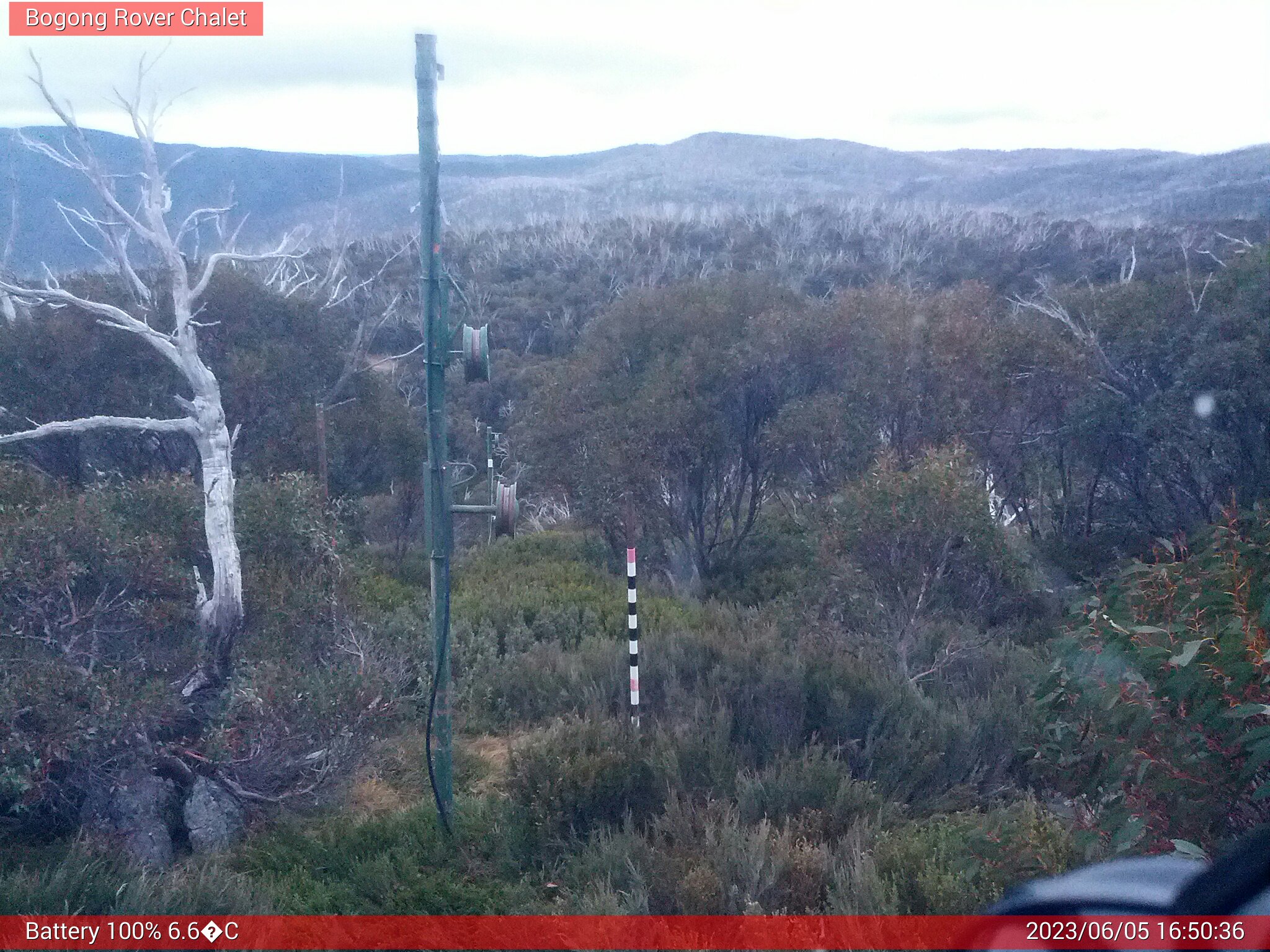 Bogong Web Cam 4:50pm Monday 5th of June 2023