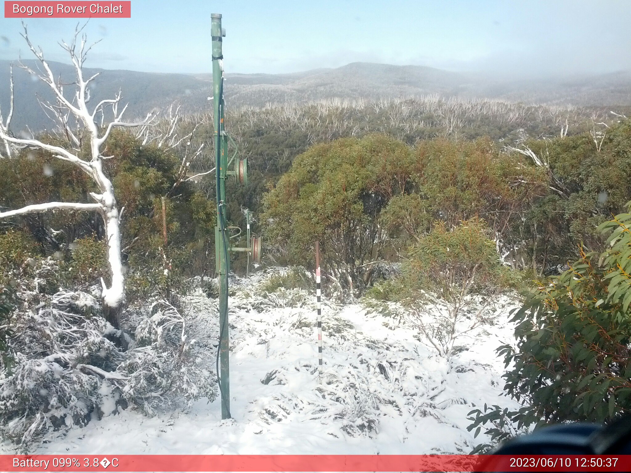 Bogong Web Cam 12:50pm Saturday 10th of June 2023