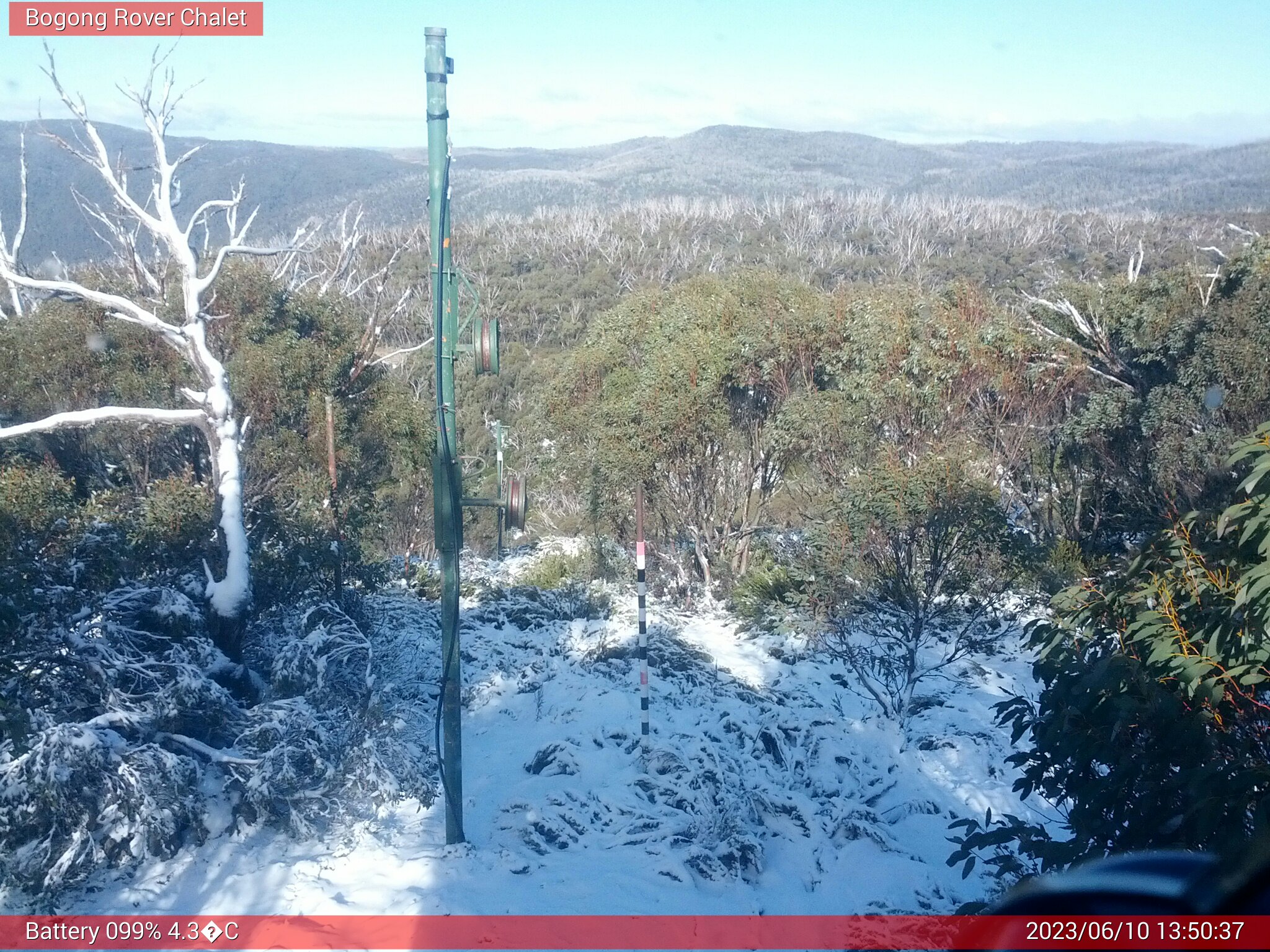 Bogong Web Cam 1:50pm Saturday 10th of June 2023