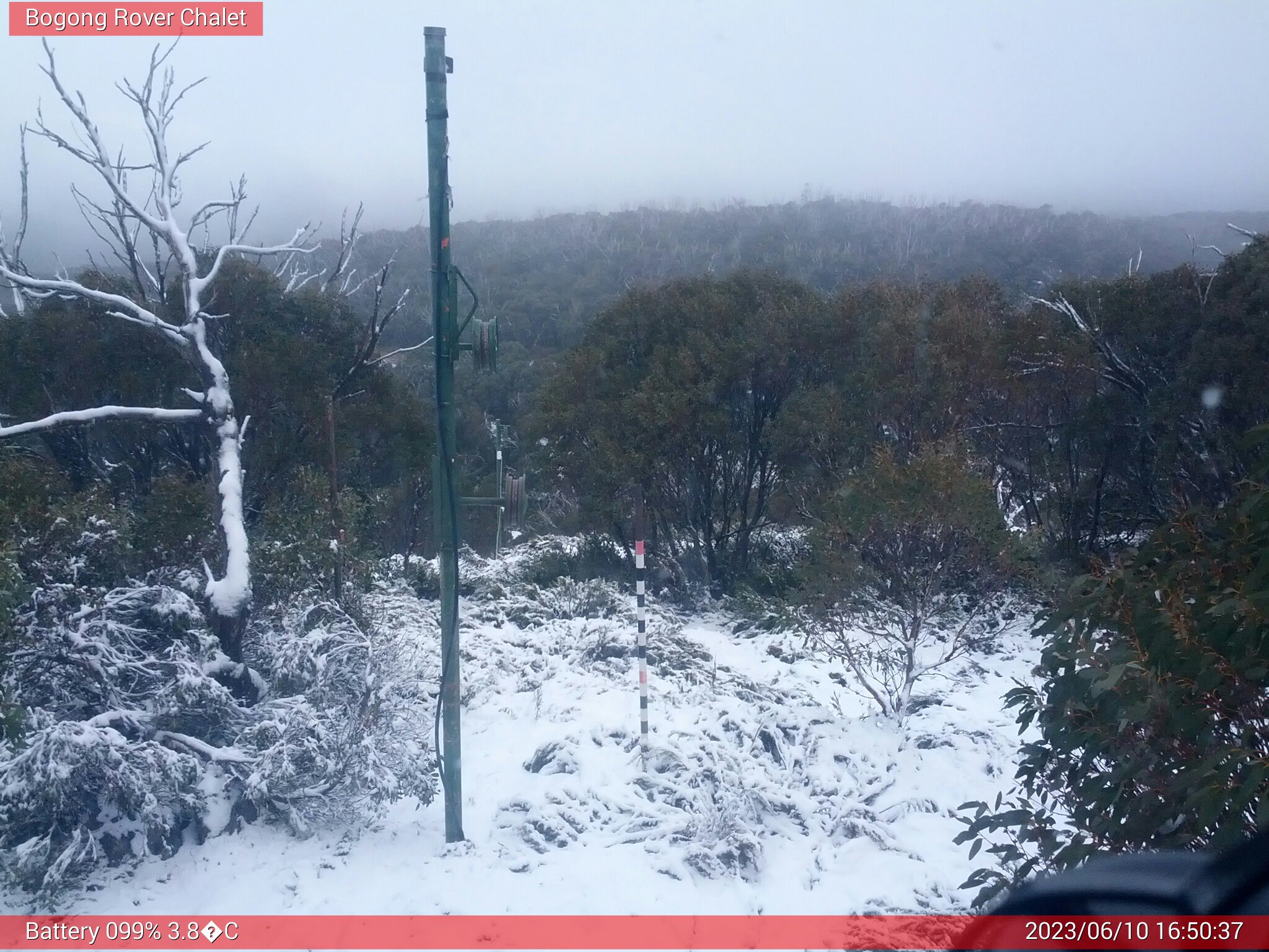 Bogong Web Cam 4:50pm Saturday 10th of June 2023