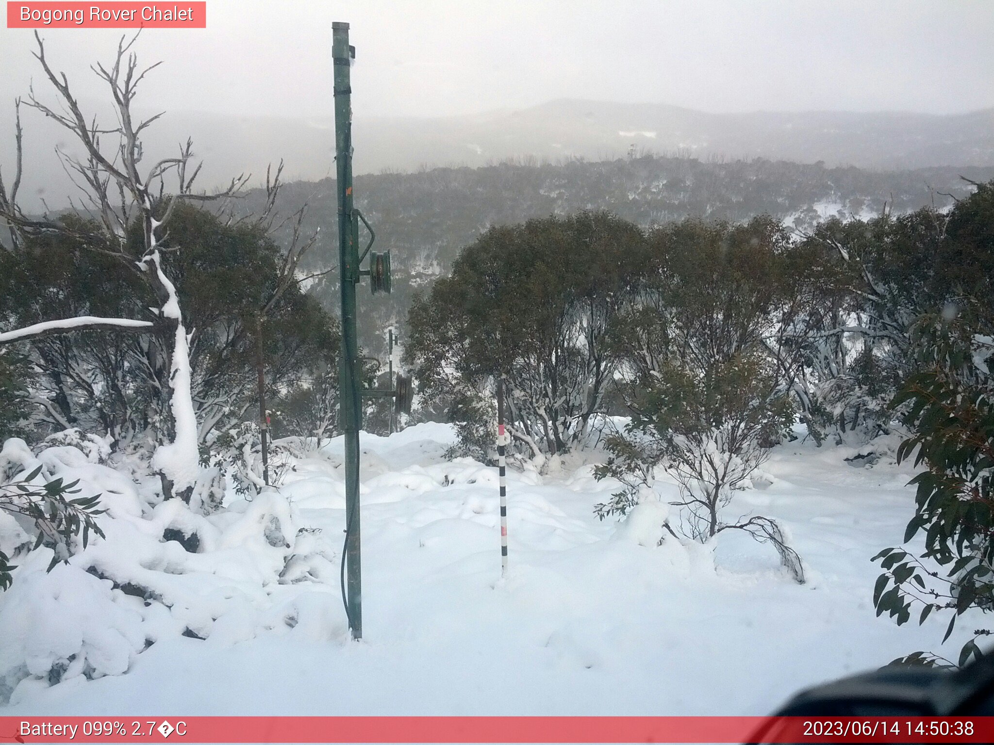 Bogong Web Cam 2:50pm Wednesday 14th of June 2023