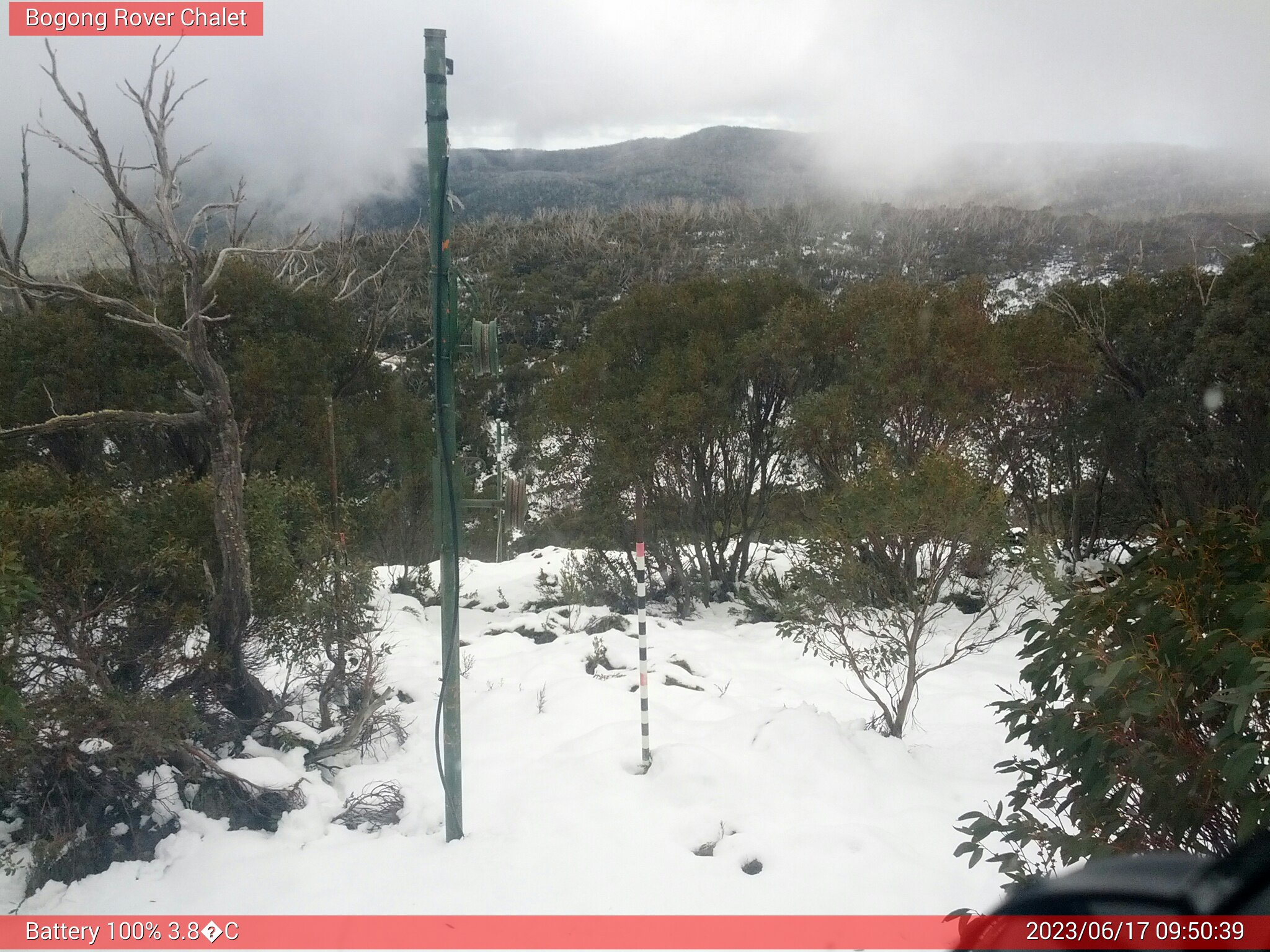 Bogong Web Cam 9:50am Saturday 17th of June 2023