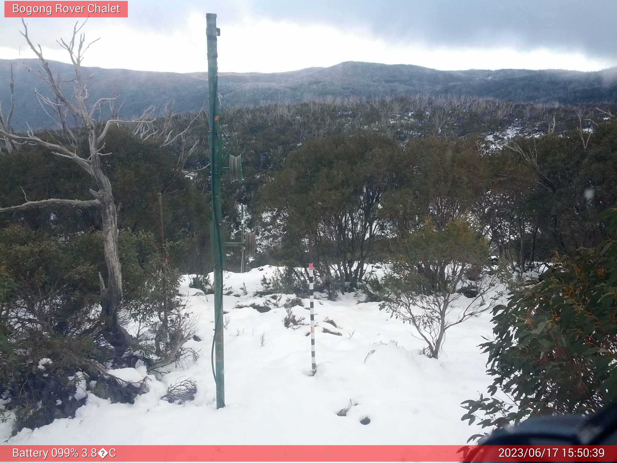 Bogong Web Cam 3:50pm Saturday 17th of June 2023