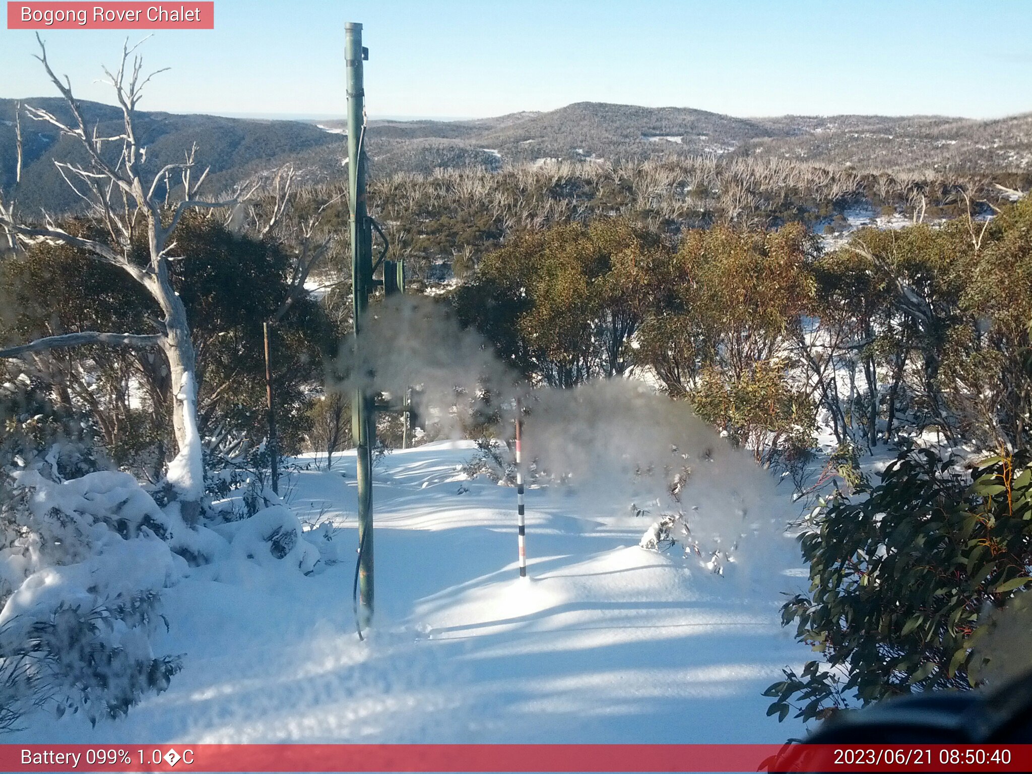 Bogong Web Cam 8:50am Wednesday 21st of June 2023