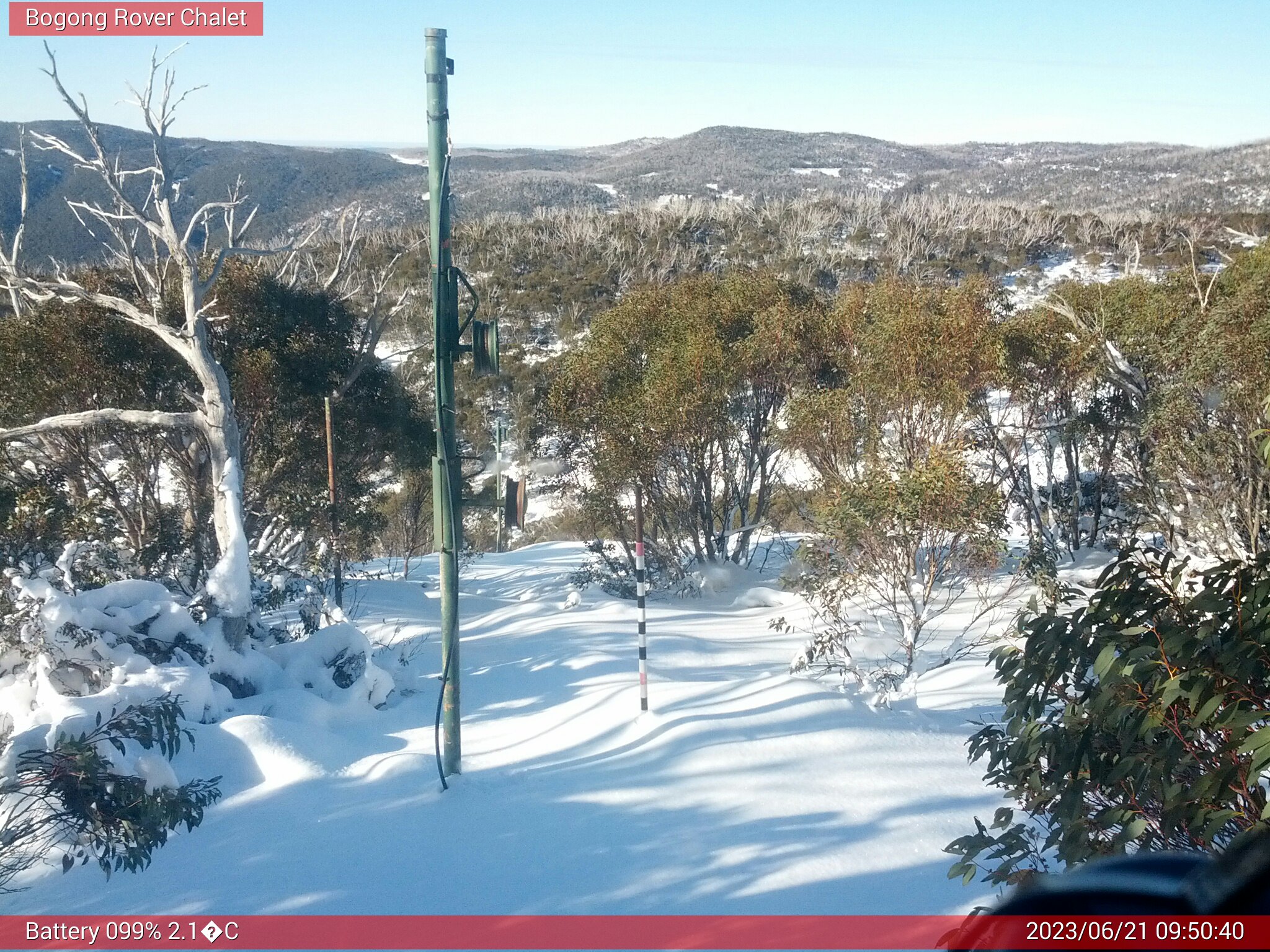 Bogong Web Cam 9:50am Wednesday 21st of June 2023