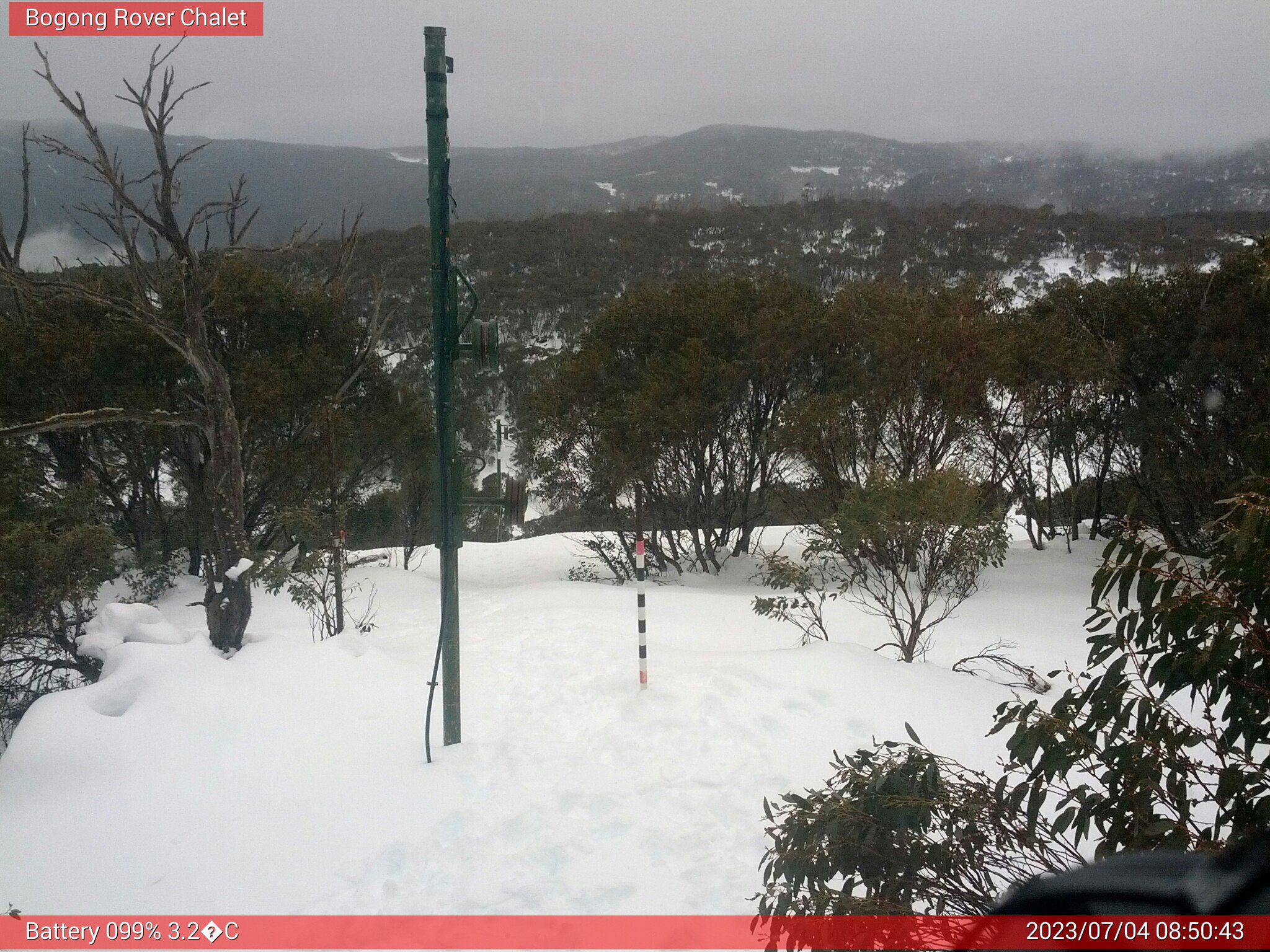 Bogong Web Cam 8:50am Tuesday 4th of July 2023