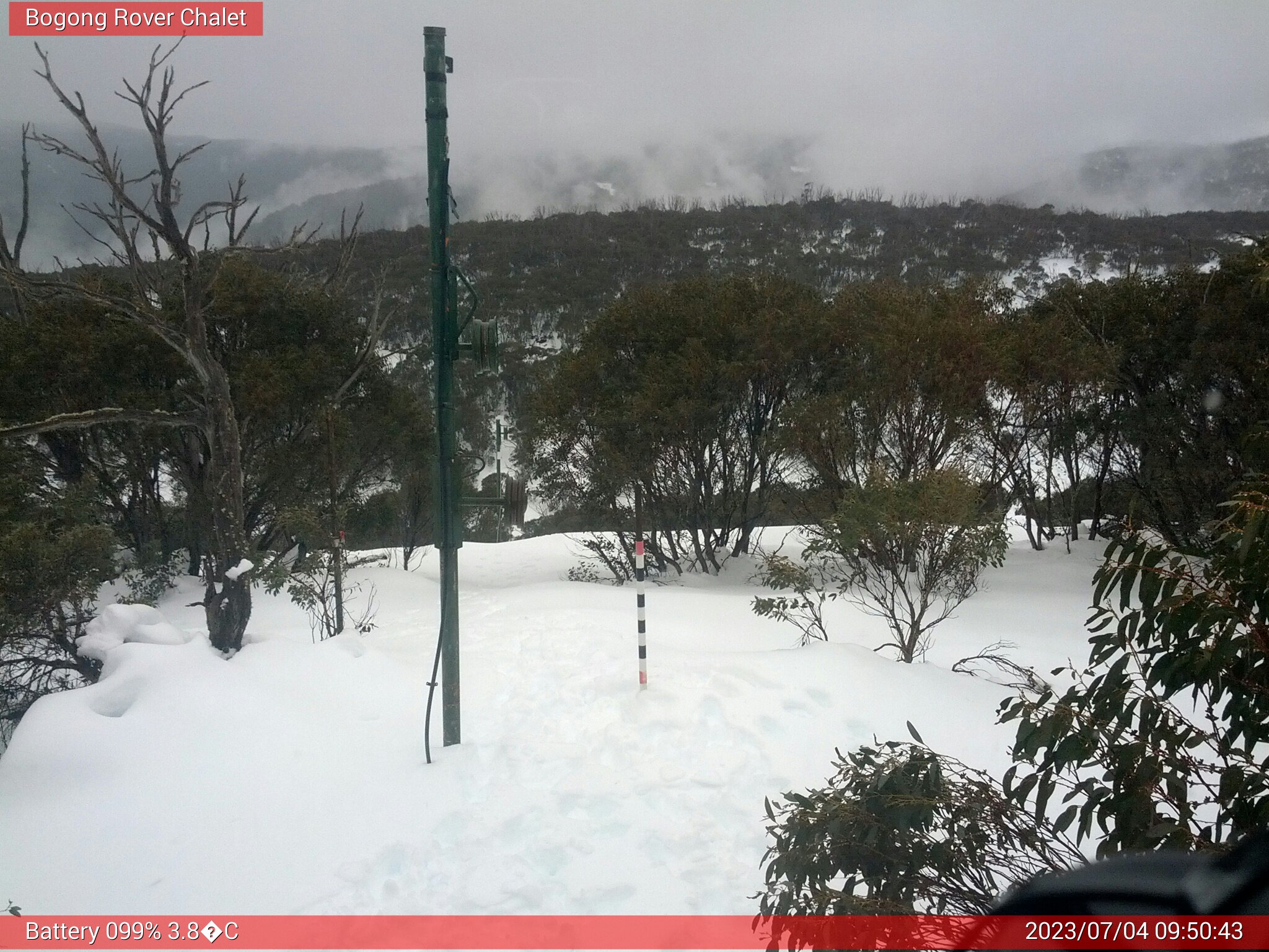 Bogong Web Cam 9:50am Tuesday 4th of July 2023