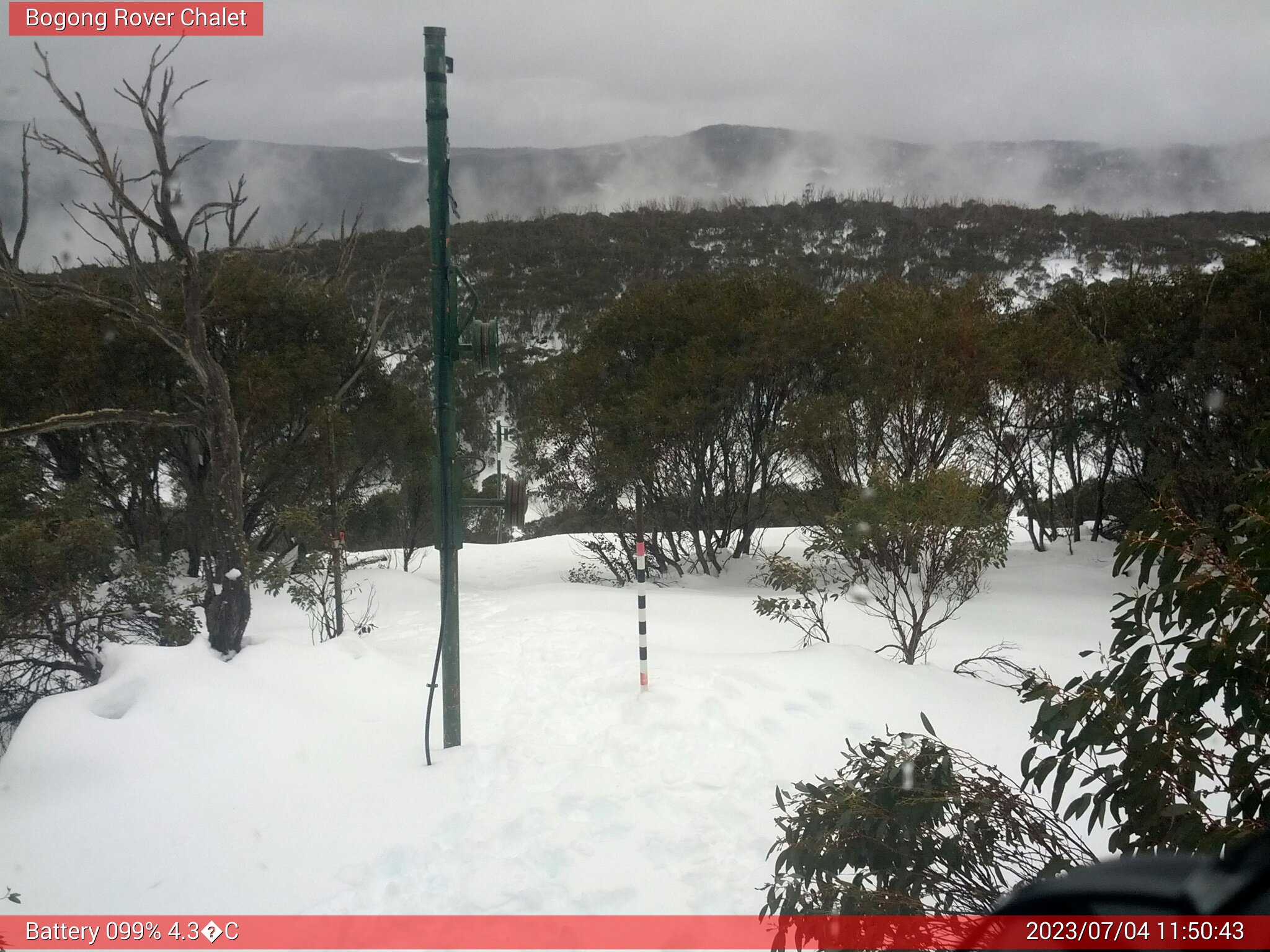 Bogong Web Cam 11:50am Tuesday 4th of July 2023