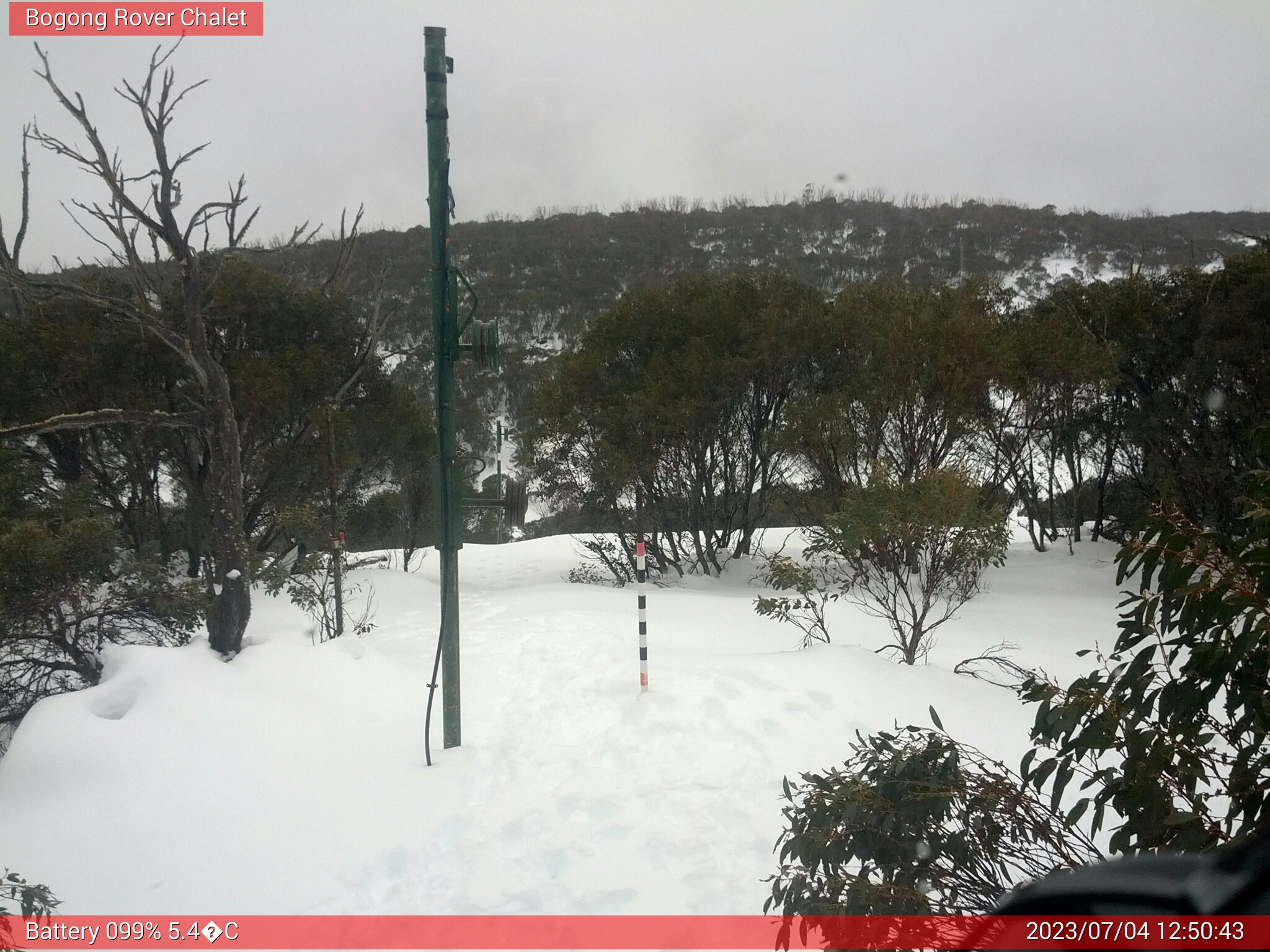 Bogong Web Cam 12:50pm Tuesday 4th of July 2023