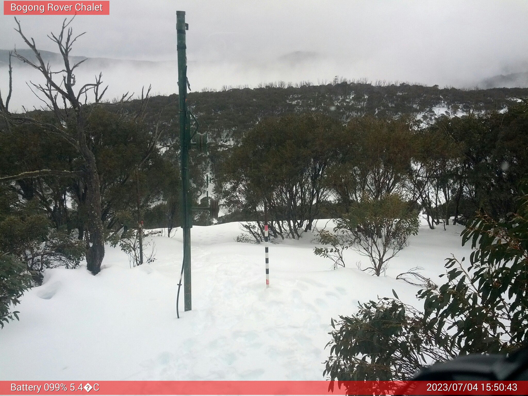 Bogong Web Cam 3:50pm Tuesday 4th of July 2023