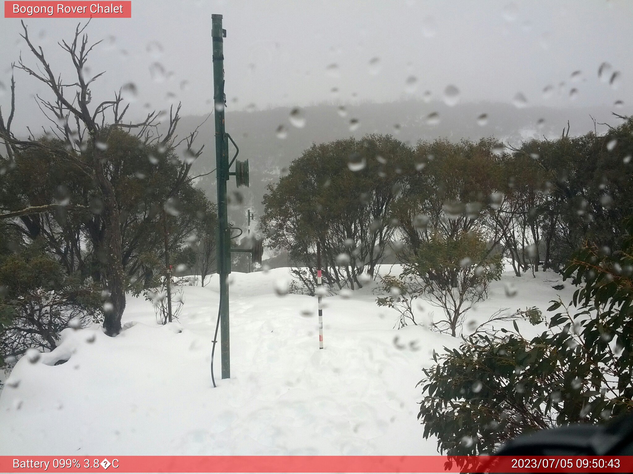 Bogong Web Cam 9:50am Wednesday 5th of July 2023