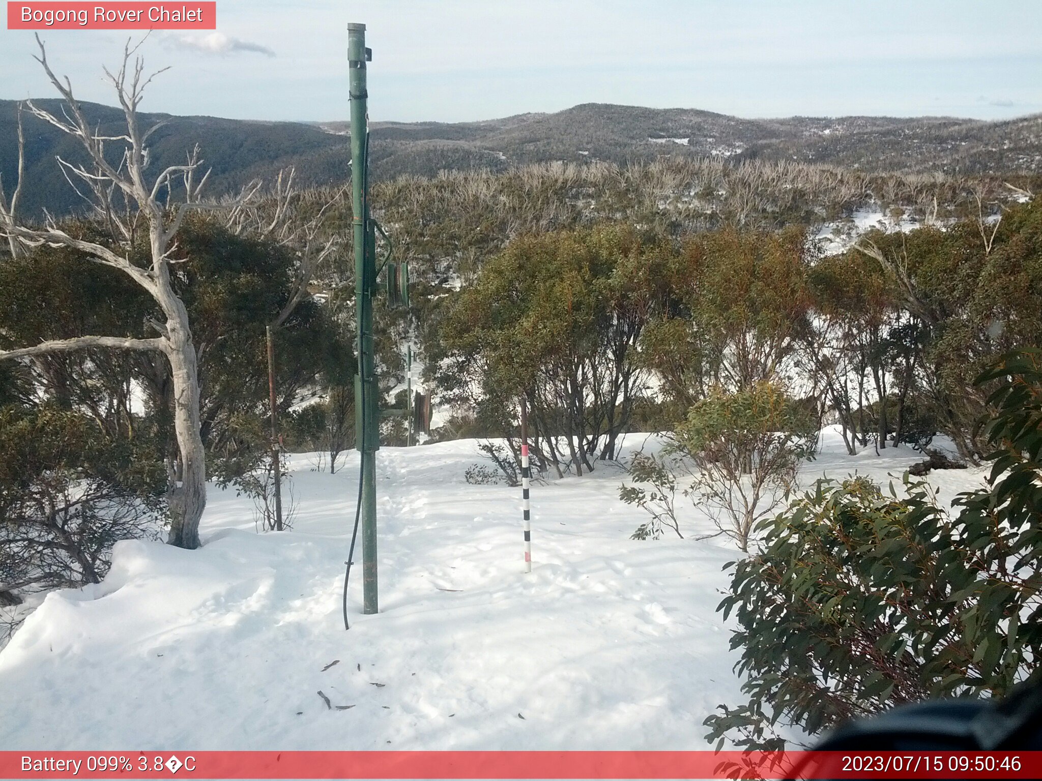 Bogong Web Cam 9:50am Saturday 15th of July 2023