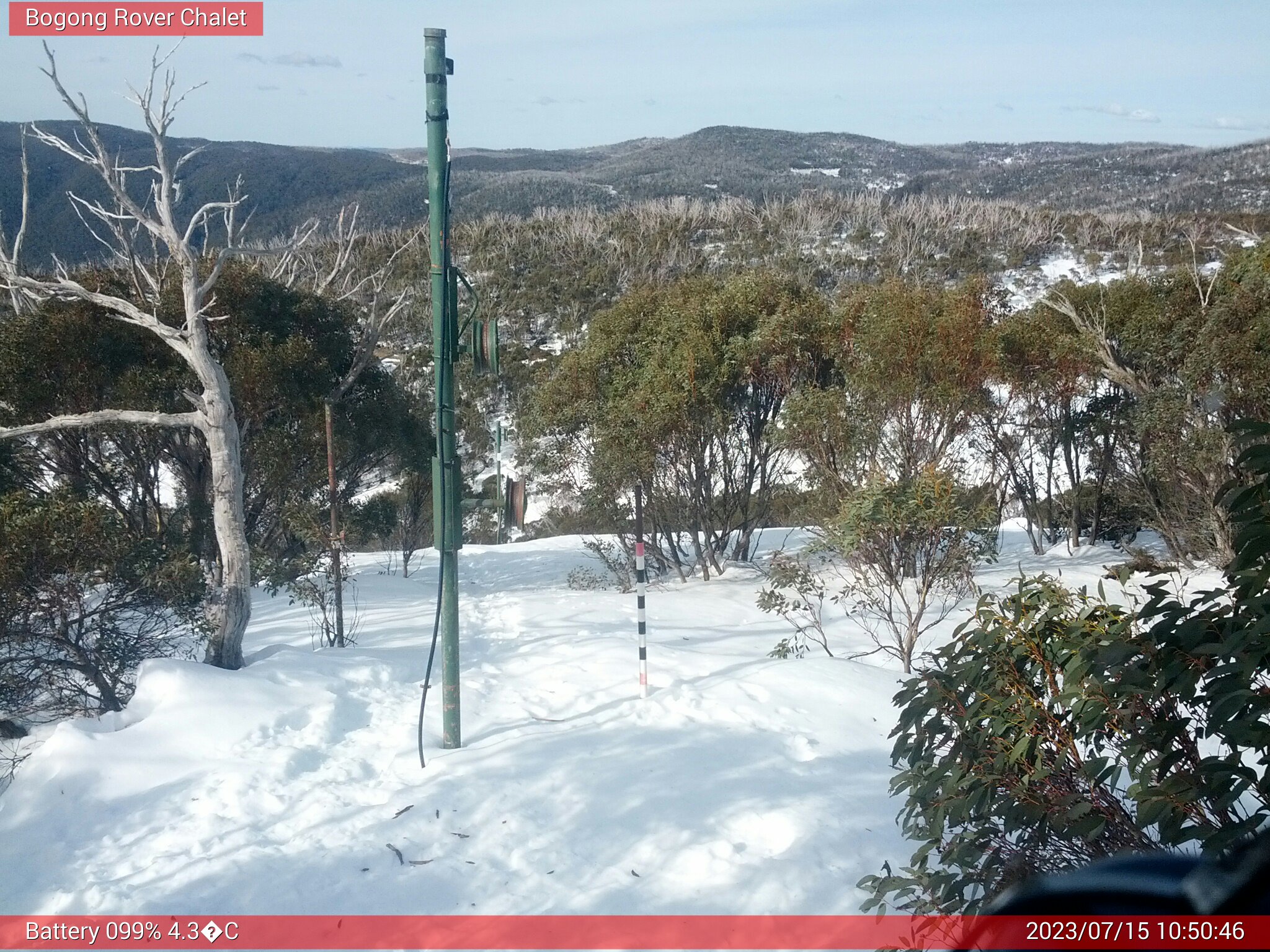 Bogong Web Cam 10:50am Saturday 15th of July 2023