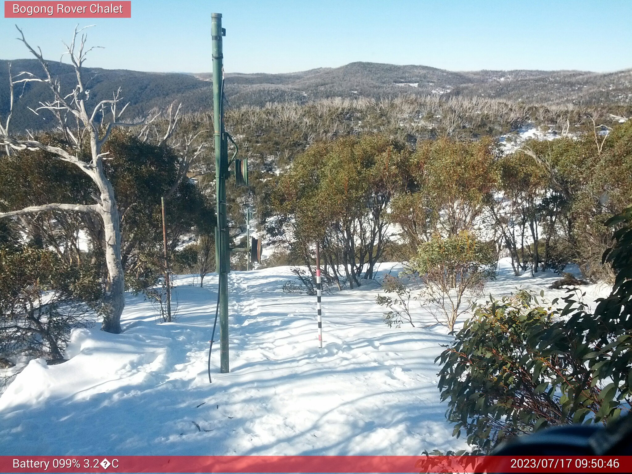 Bogong Web Cam 9:50am Monday 17th of July 2023