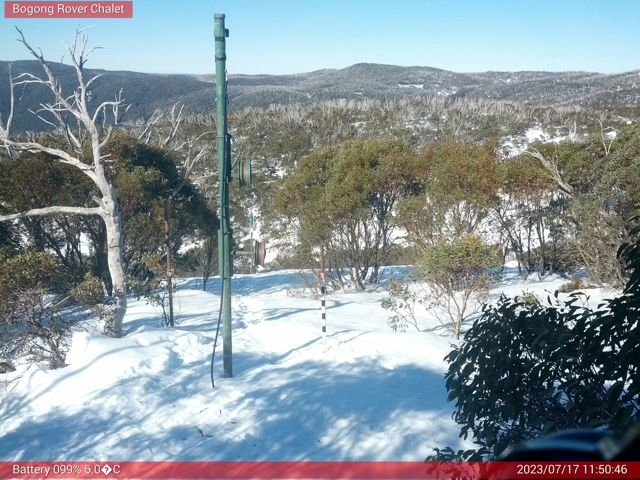 Bogong Web Cam 11:50am Monday 17th of July 2023