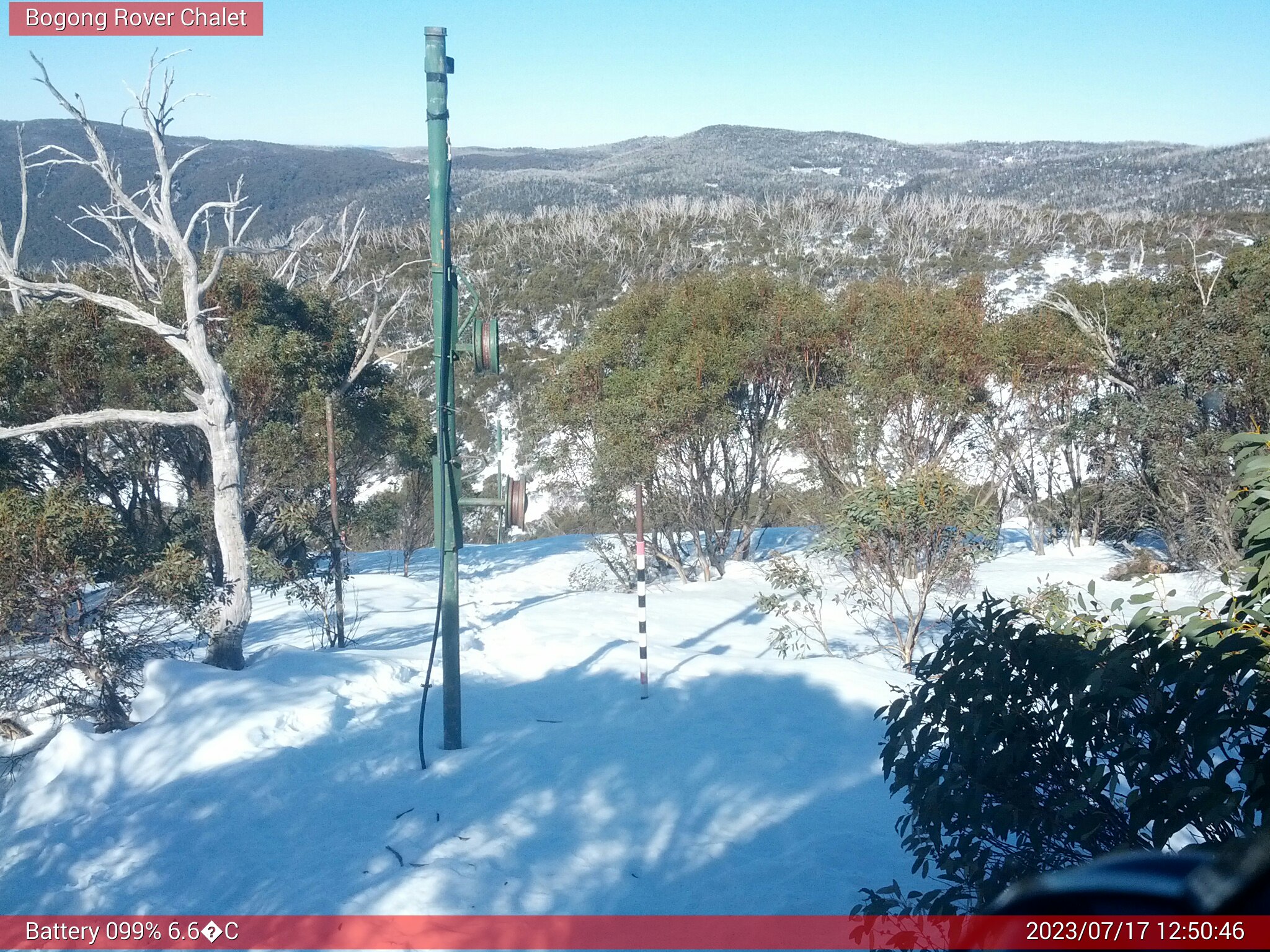 Bogong Web Cam 12:50pm Monday 17th of July 2023