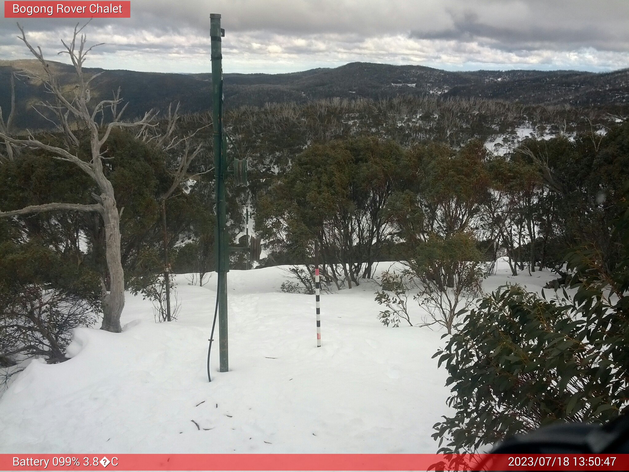 Bogong Web Cam 1:50pm Tuesday 18th of July 2023