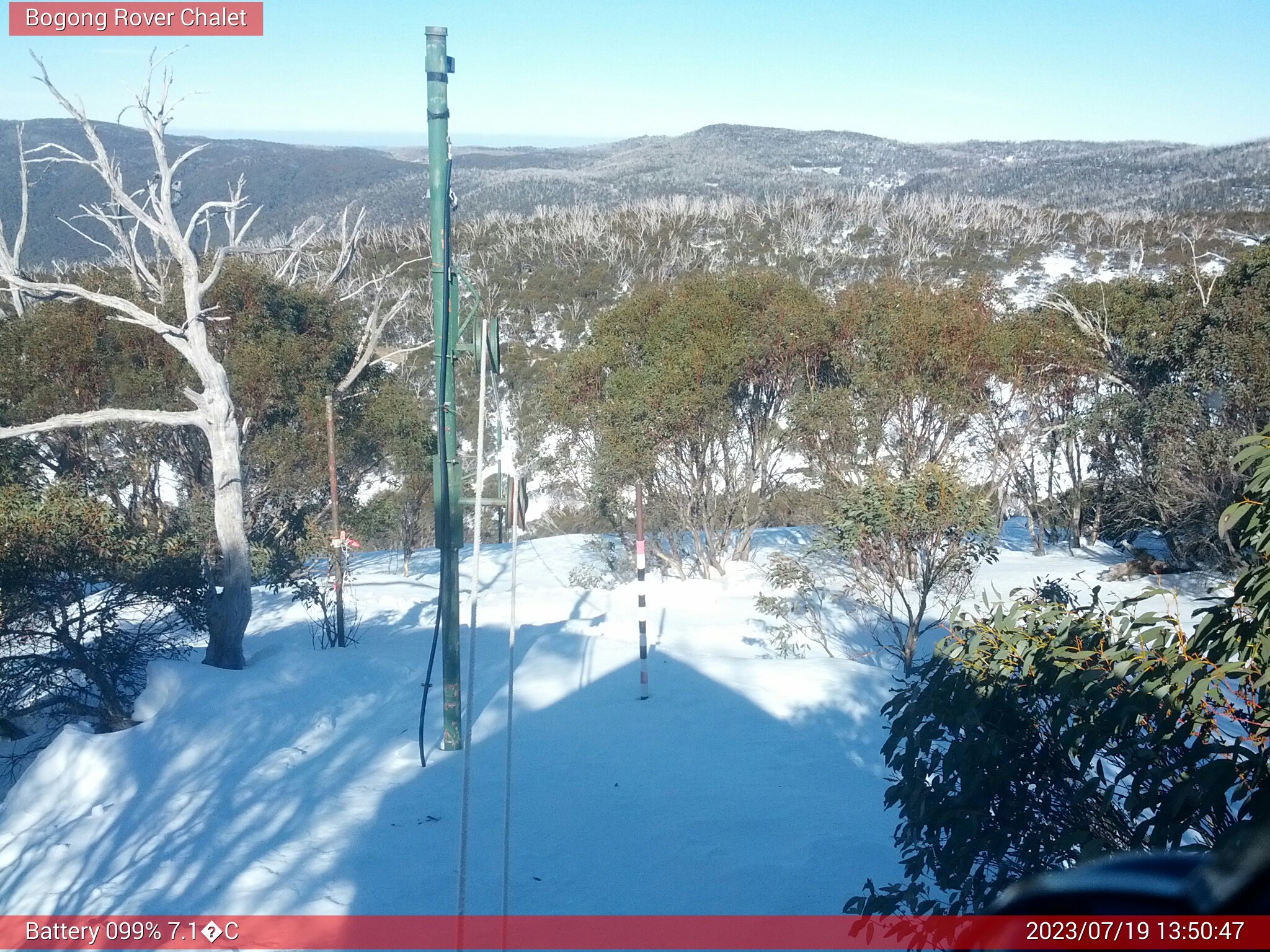 Bogong Web Cam 1:50pm Wednesday 19th of July 2023