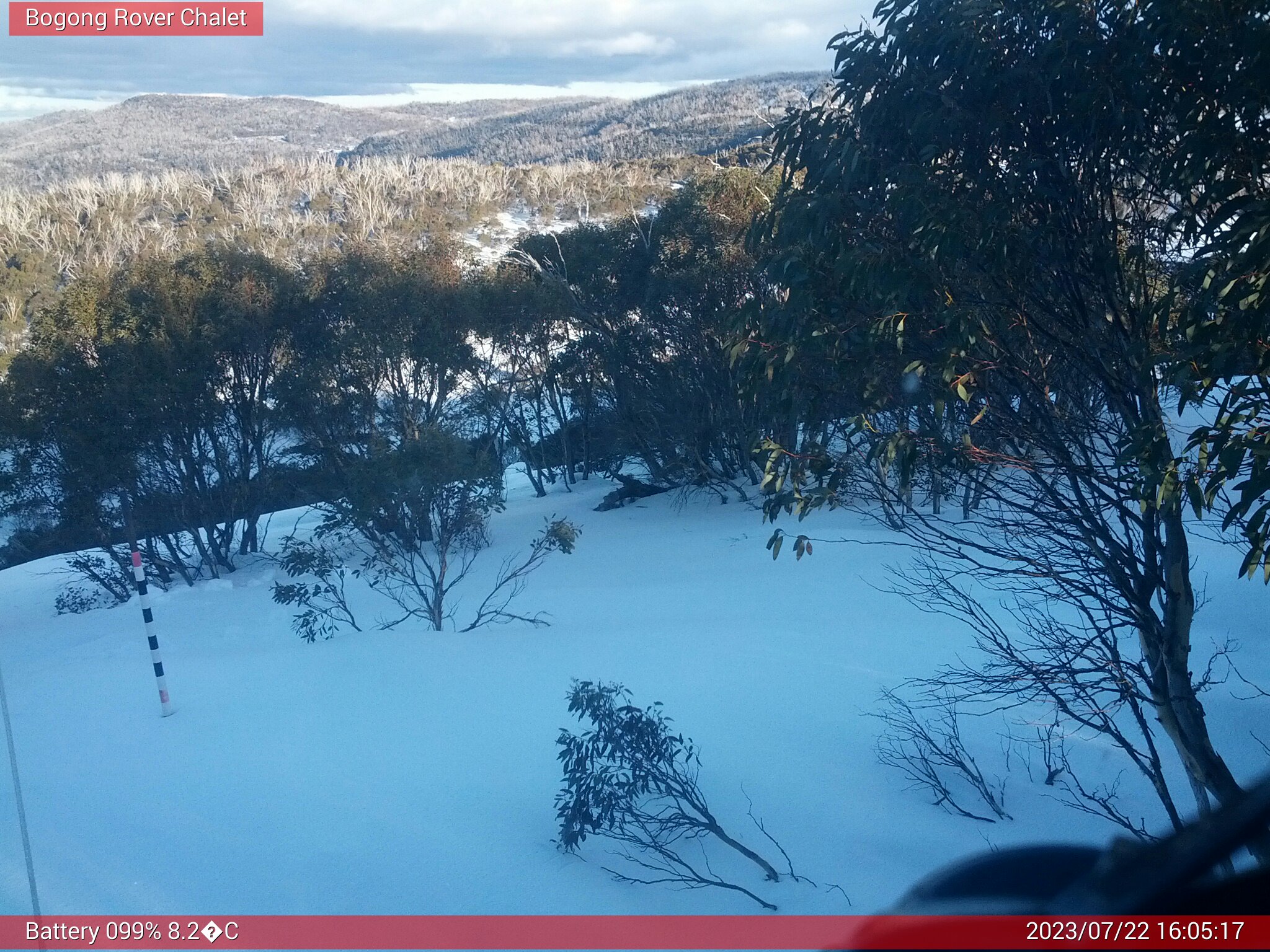 Bogong Web Cam 4:05pm Saturday 22nd of July 2023